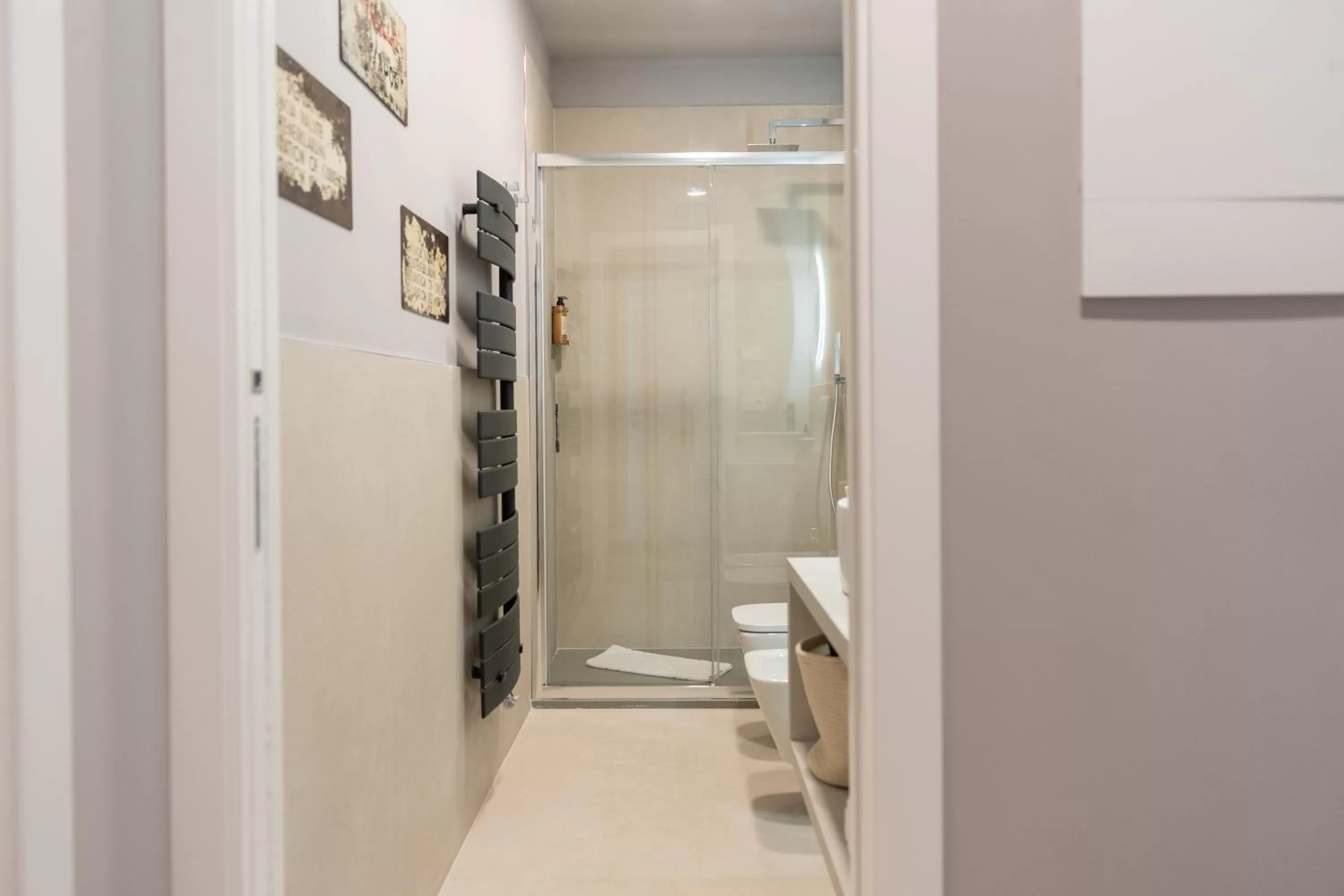 Bathroom in CASA Room Apartments Machiavelli 13