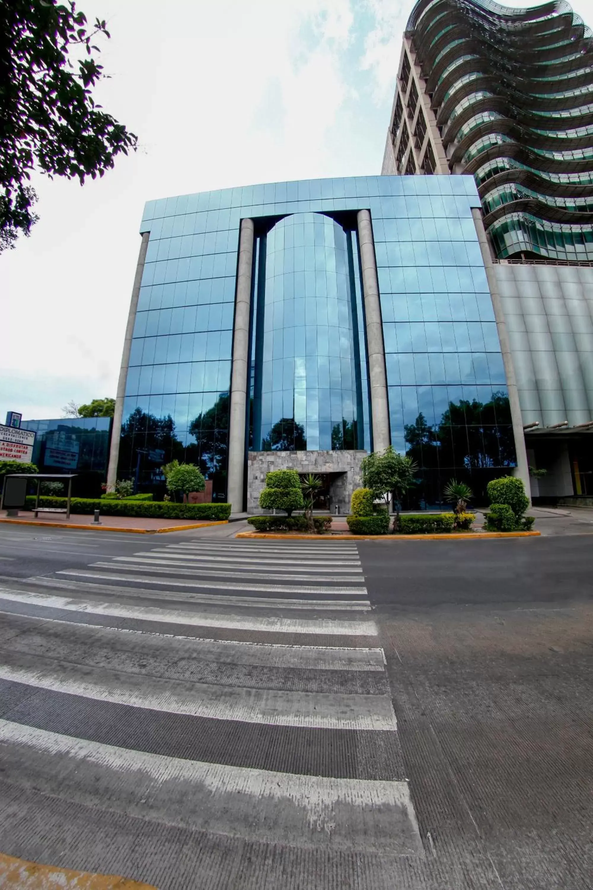 Facade/entrance, Property Building in El Diplomatico