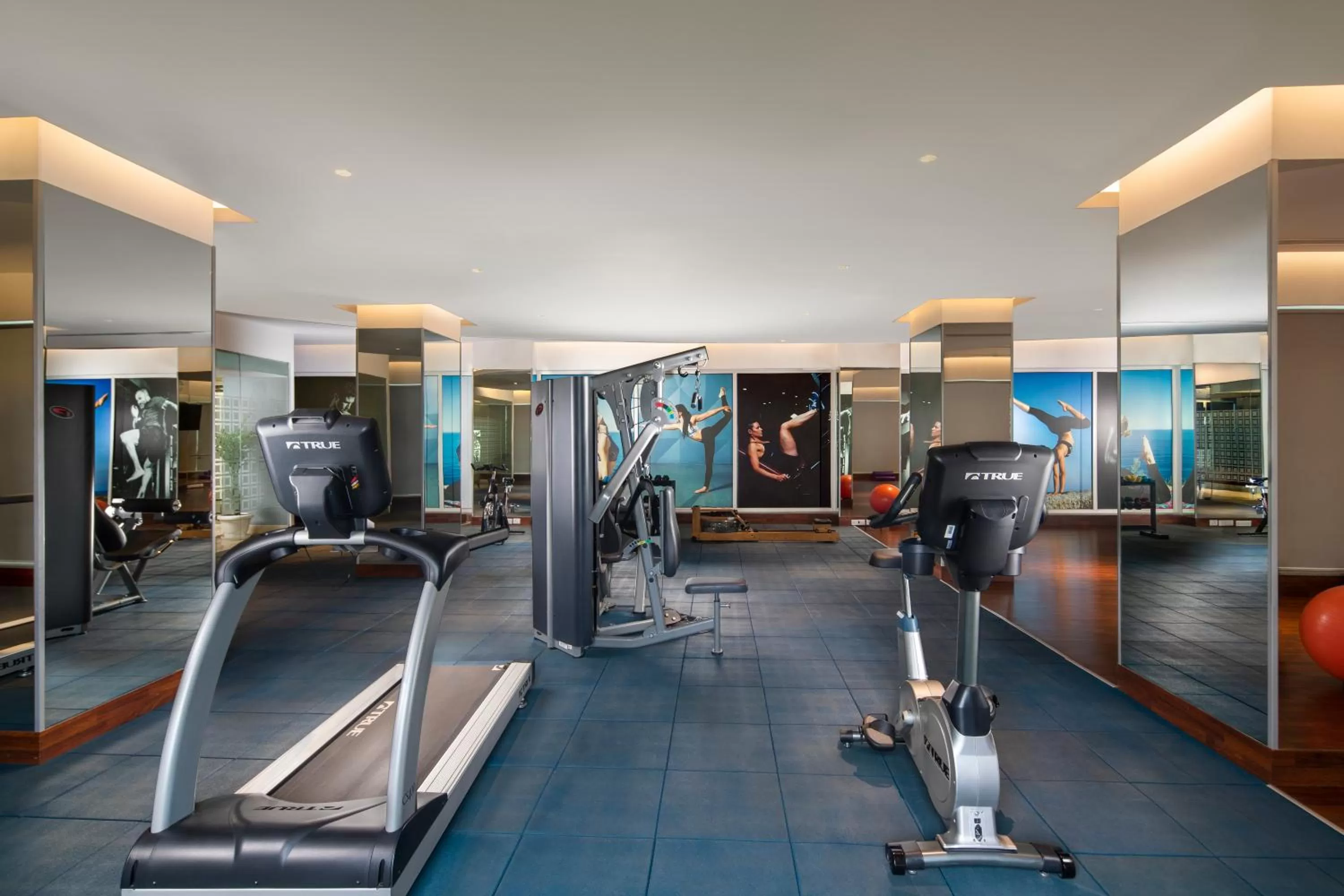 Fitness centre/facilities in Sandal Suites by Lemon Tree Hotels