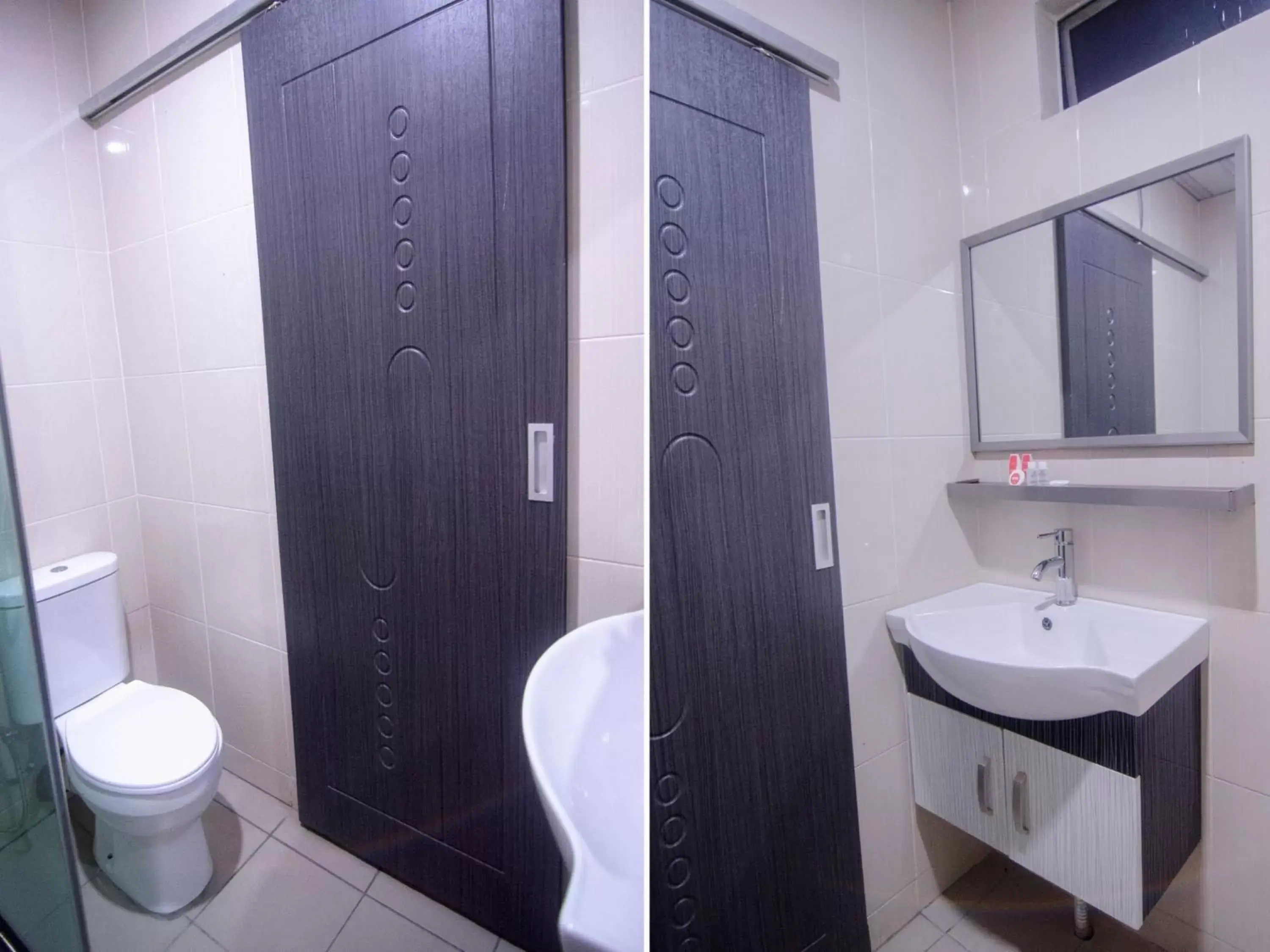 Bathroom in OYO 991 Mayfair Hotel