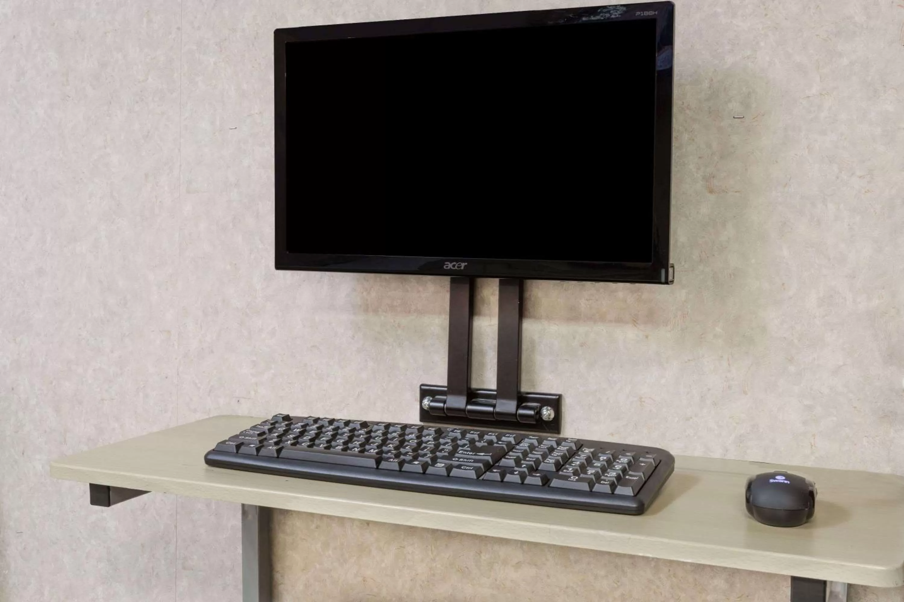 On site in Travelodge by Wyndham La Grande