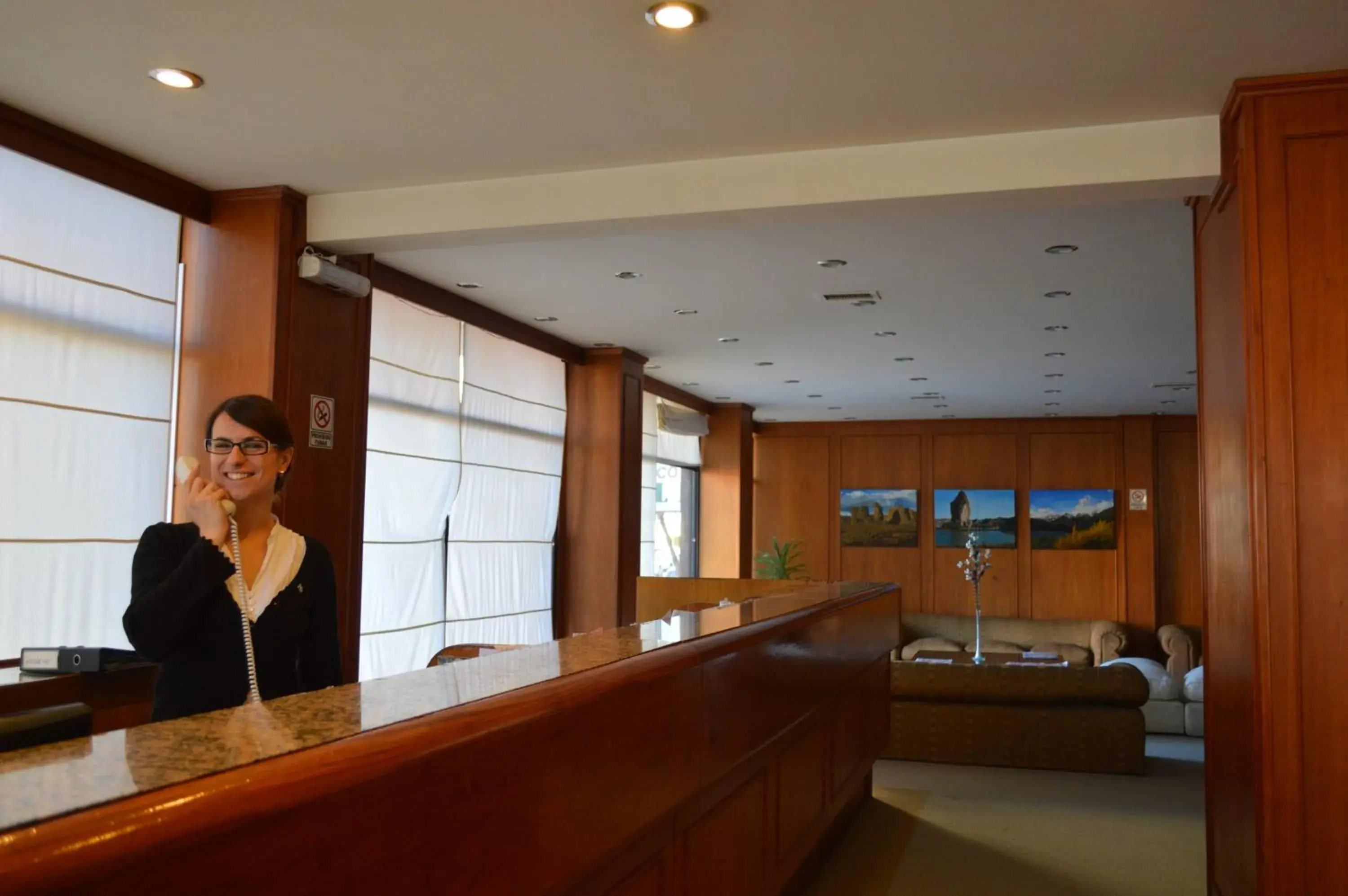 Staff, Lobby/Reception in Hotel Rayentray Trelew