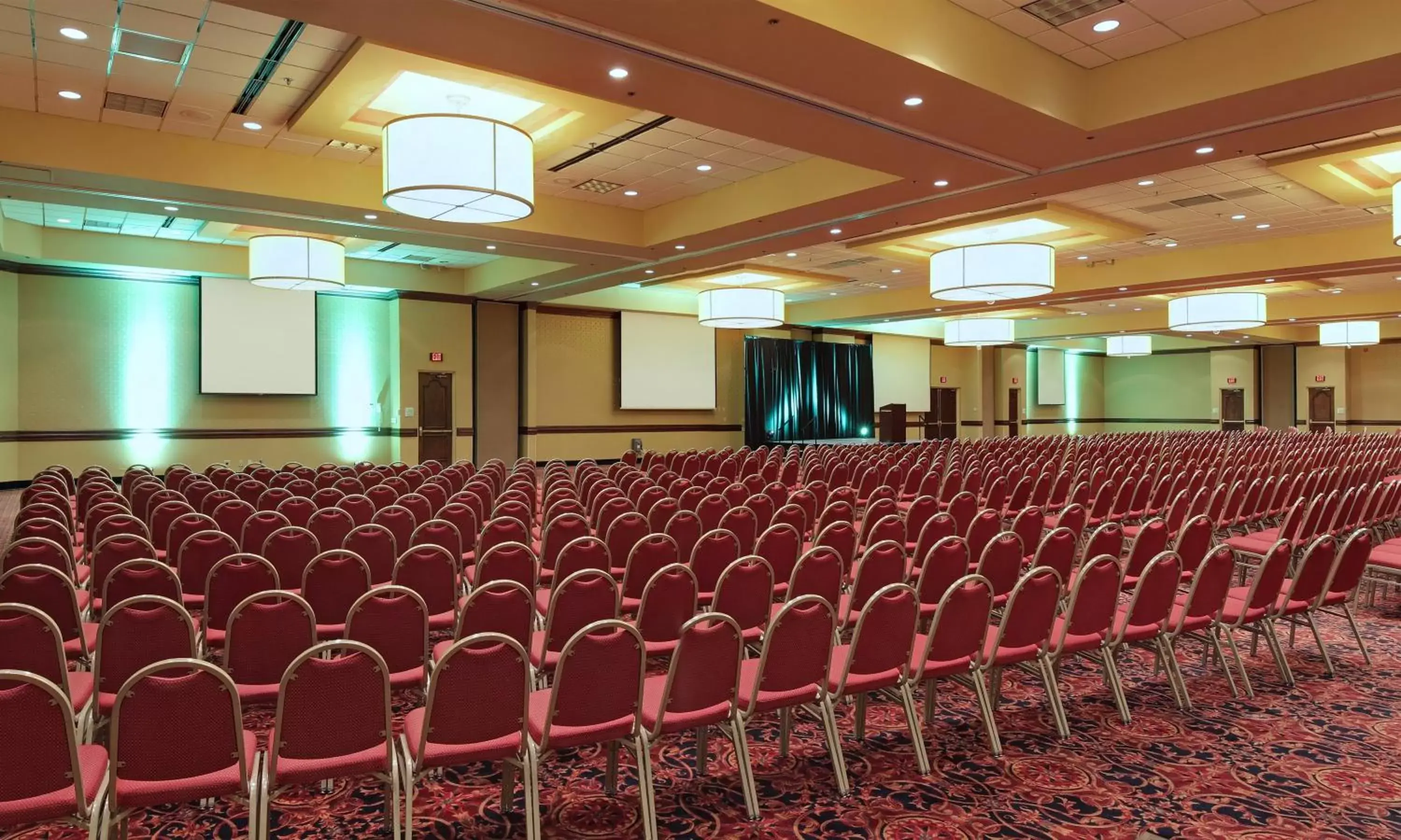 Banquet/Function facilities in Holiday Inn Springdale-Fayetteville Area, an IHG Hotel