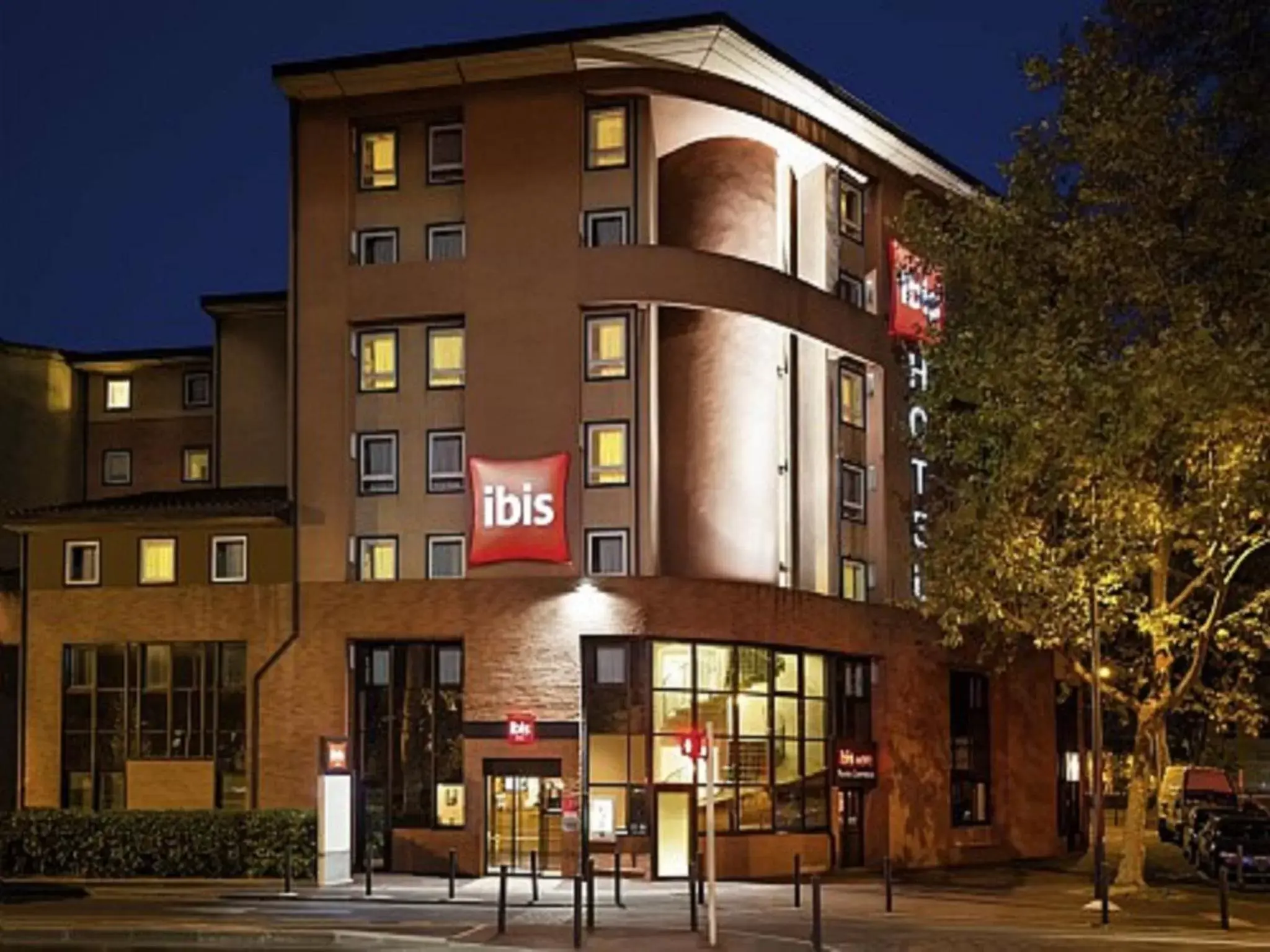 Facade/entrance, Property Building in ibis Toulouse Pont Jumeaux