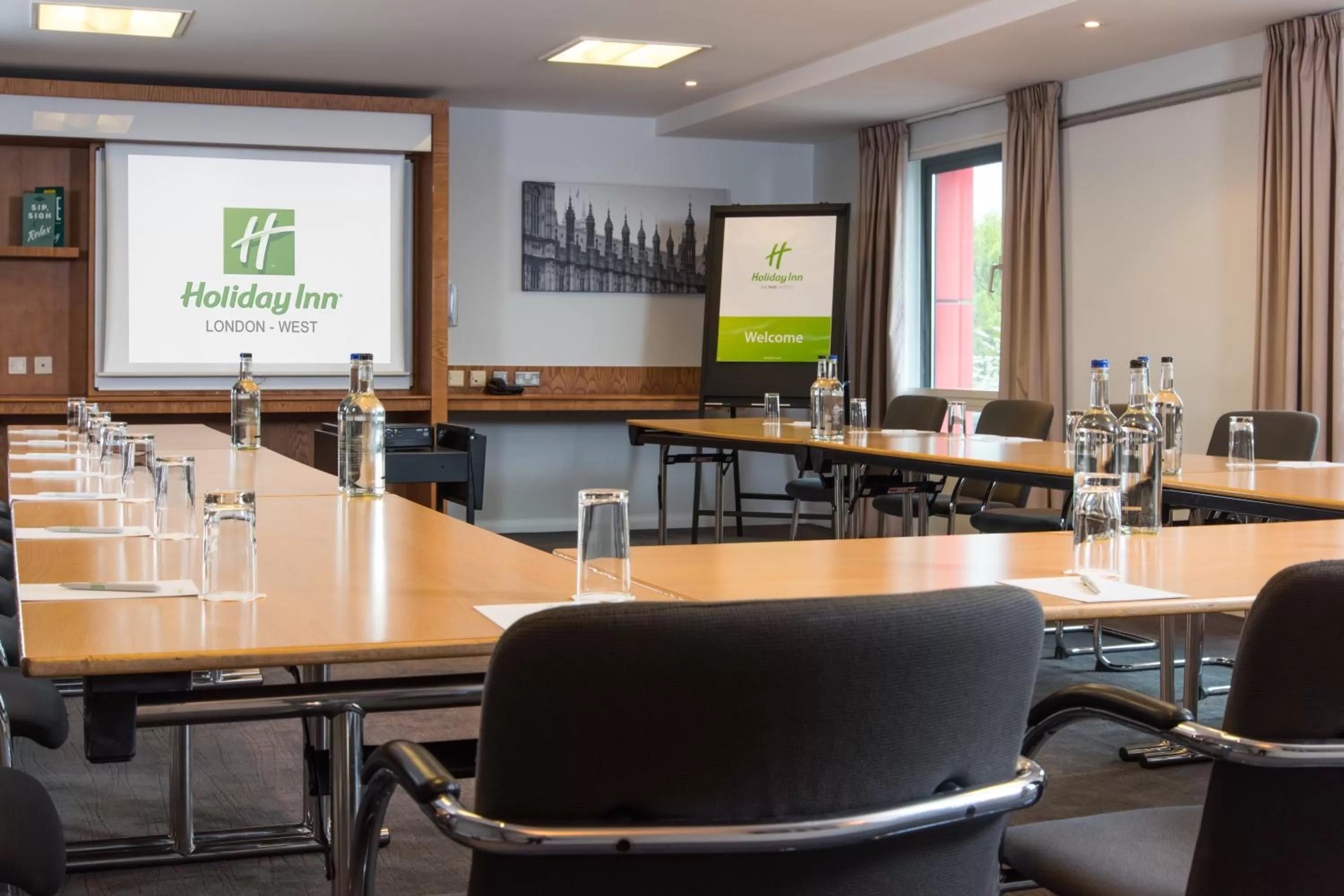 Meeting/conference room in Holiday Inn London West by IHG