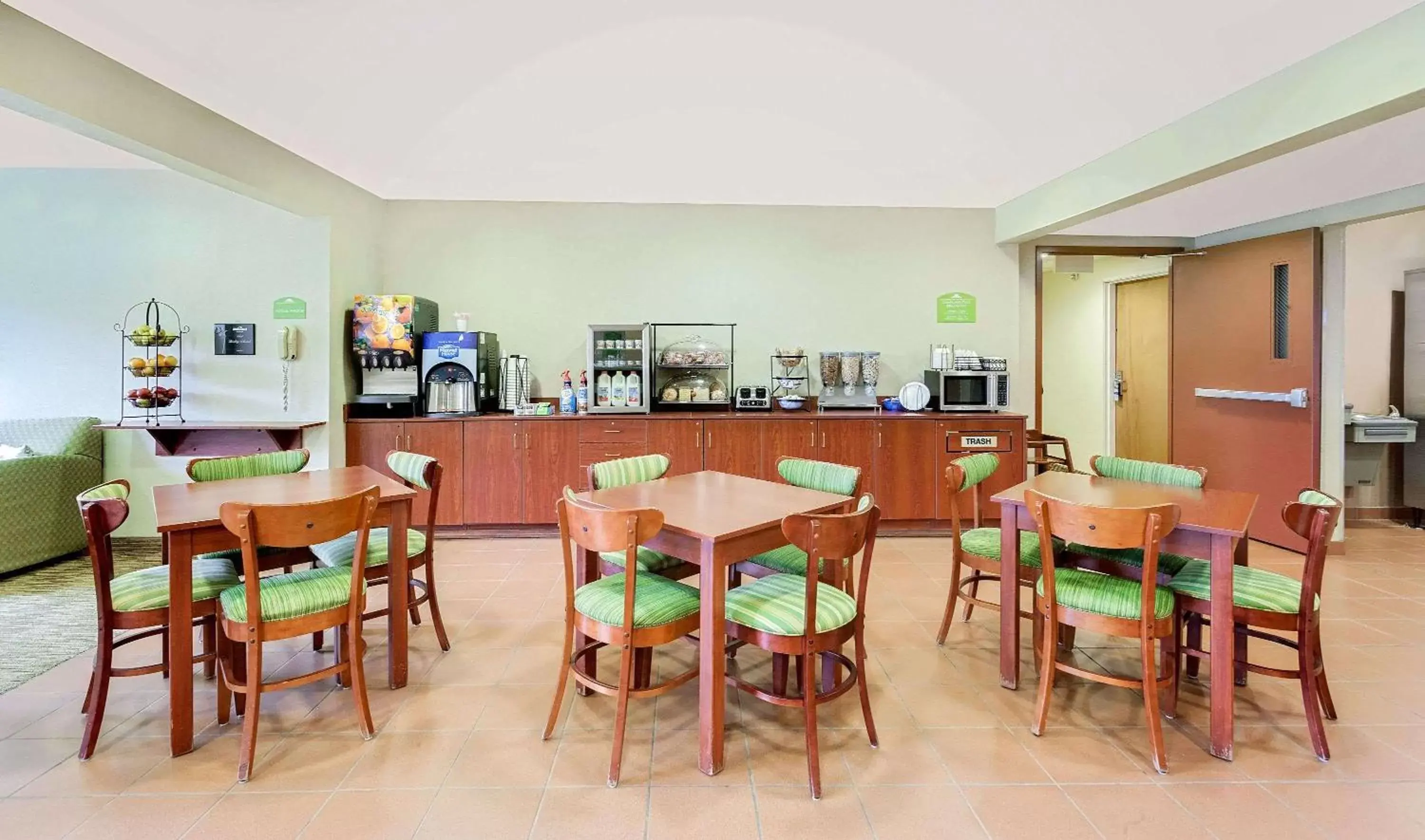 Restaurant/Places to Eat in Microtel Inn & Suites by Wyndham Wellsville