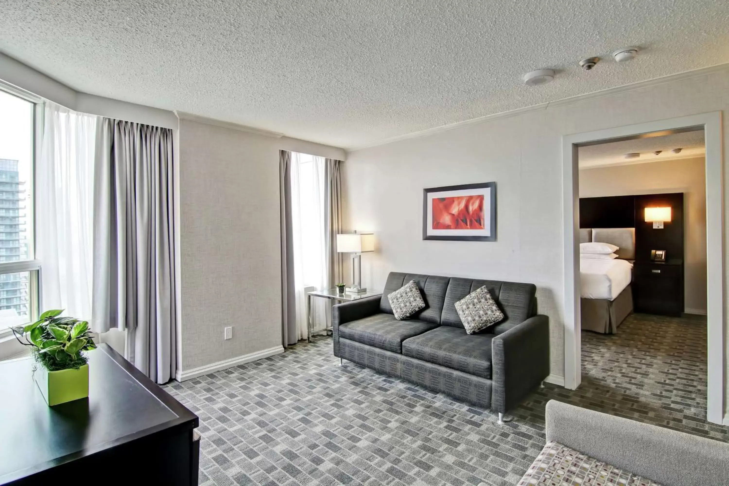 Living room, Seating Area in DoubleTree by Hilton Toronto Downtown