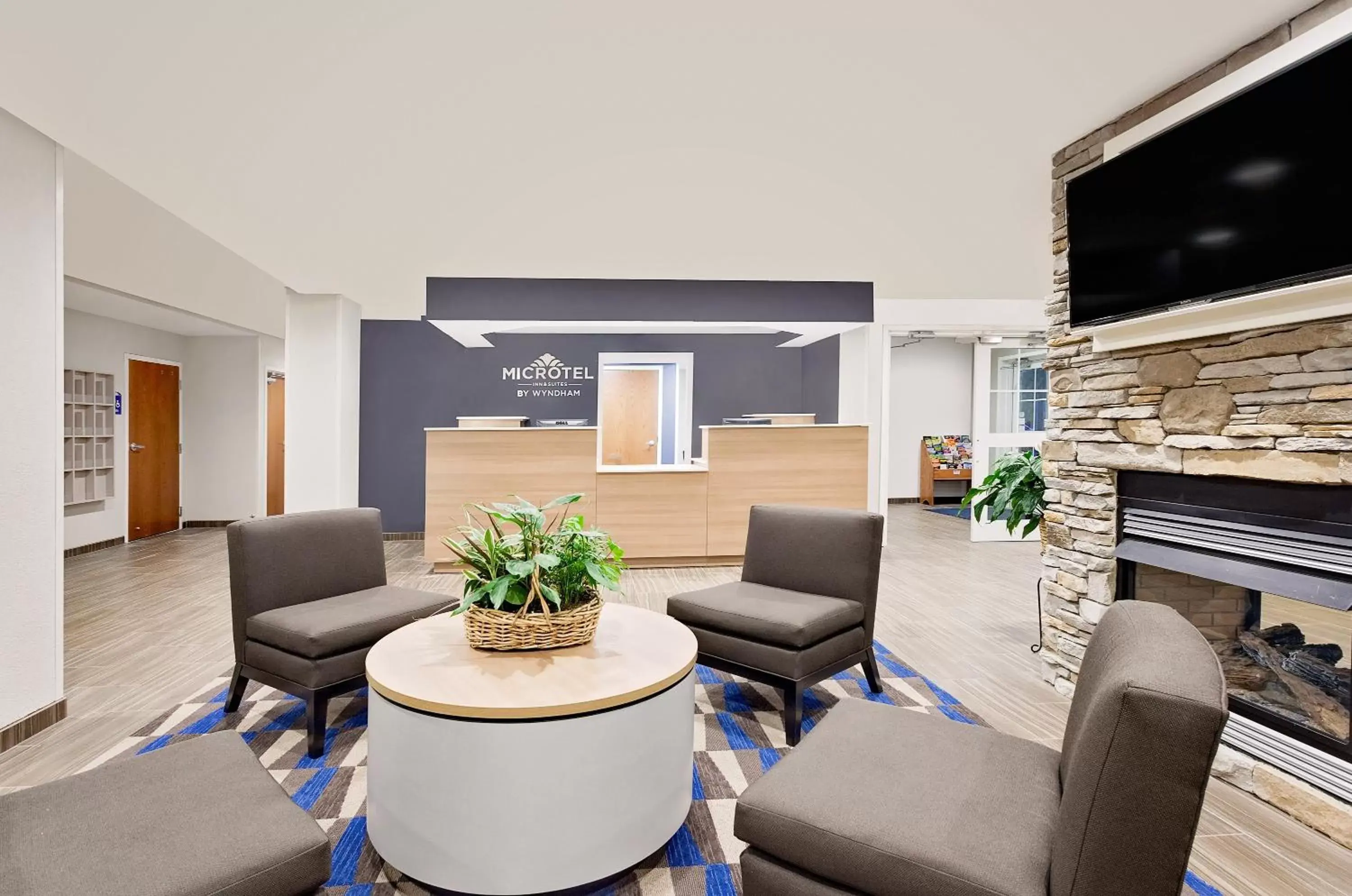 Lobby or reception in Microtel Inn & Suites By Wyndham Middletown