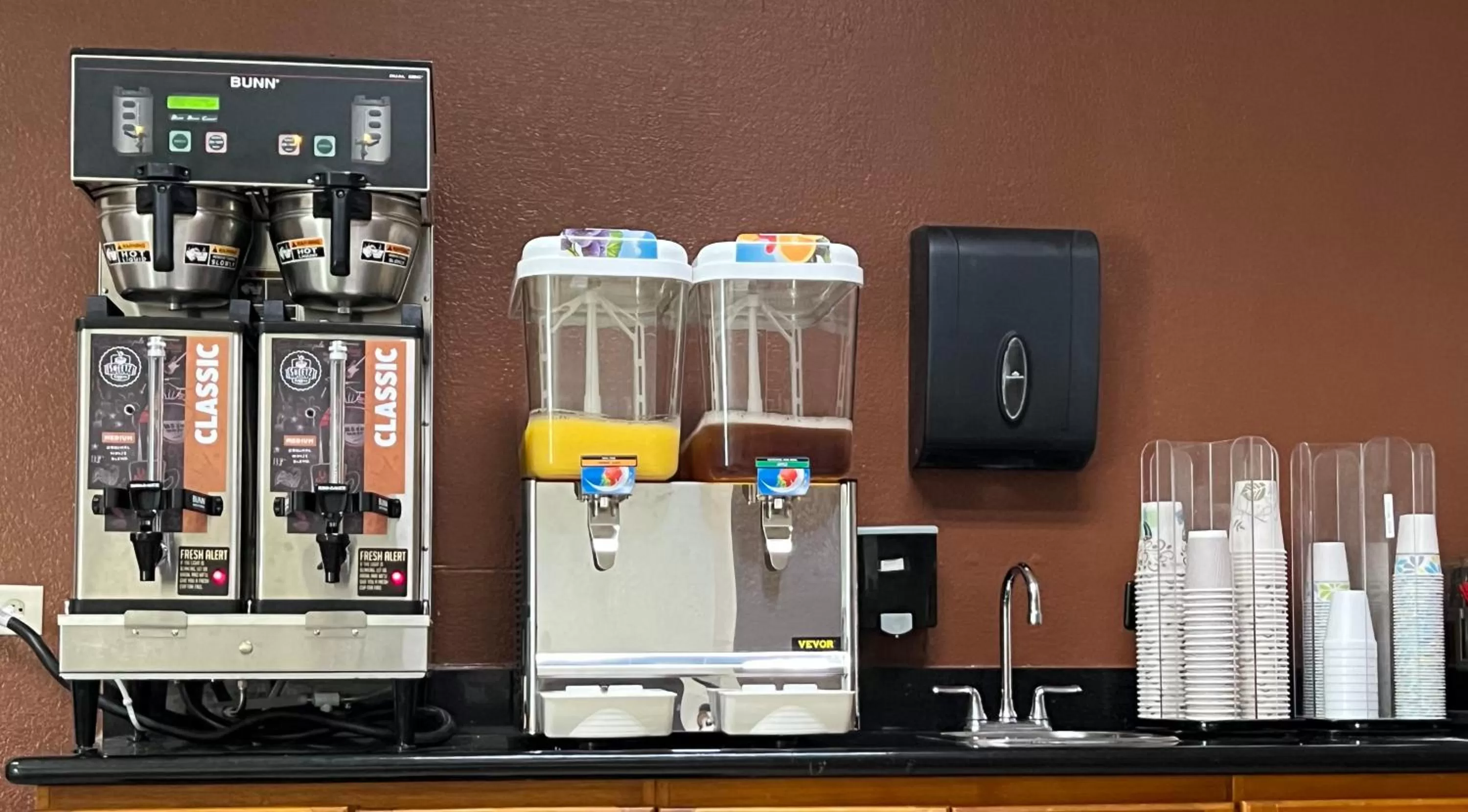 Breakfast in Yosemite Sierra Inn