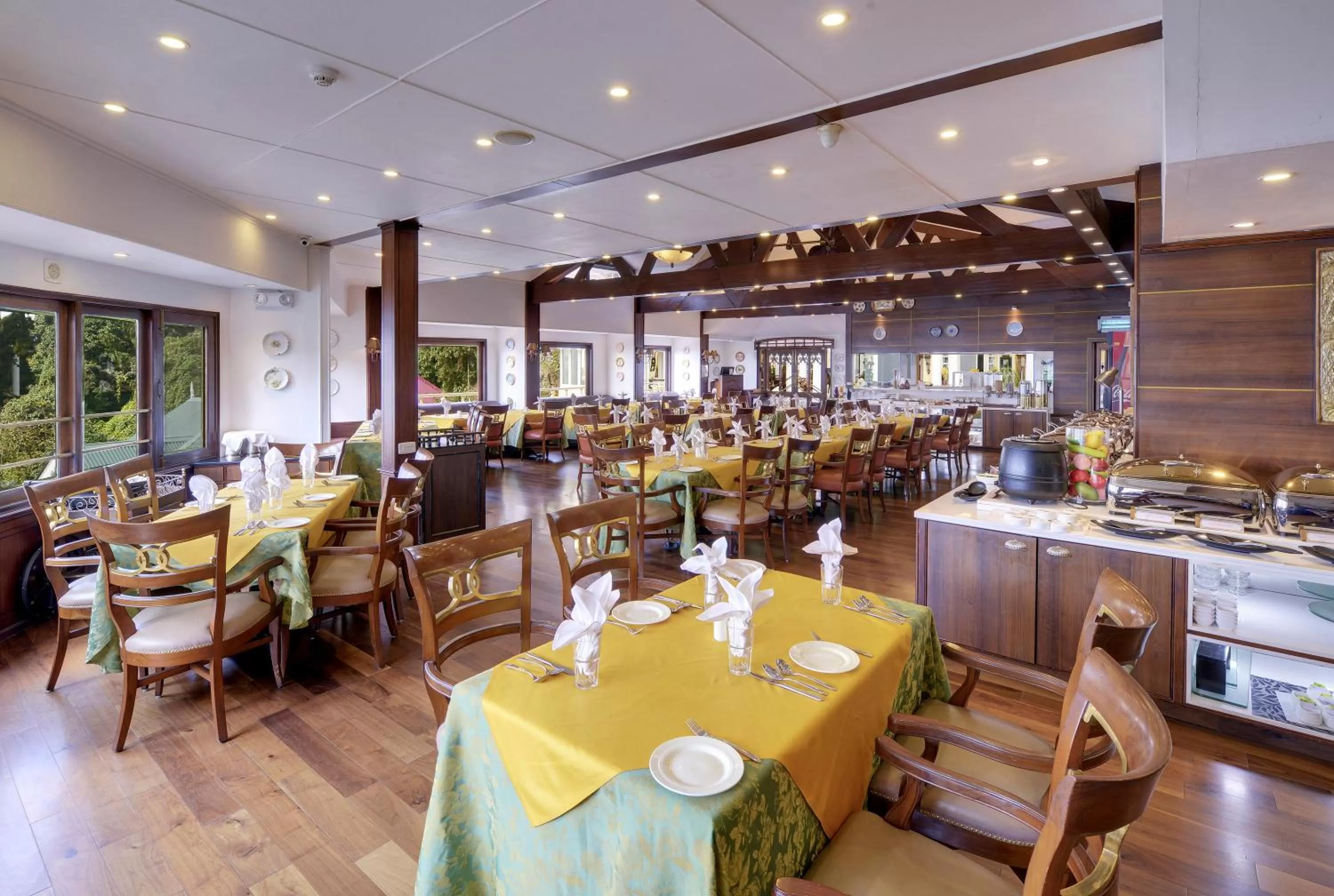 Restaurant/places to eat in Mayfair Darjeeling