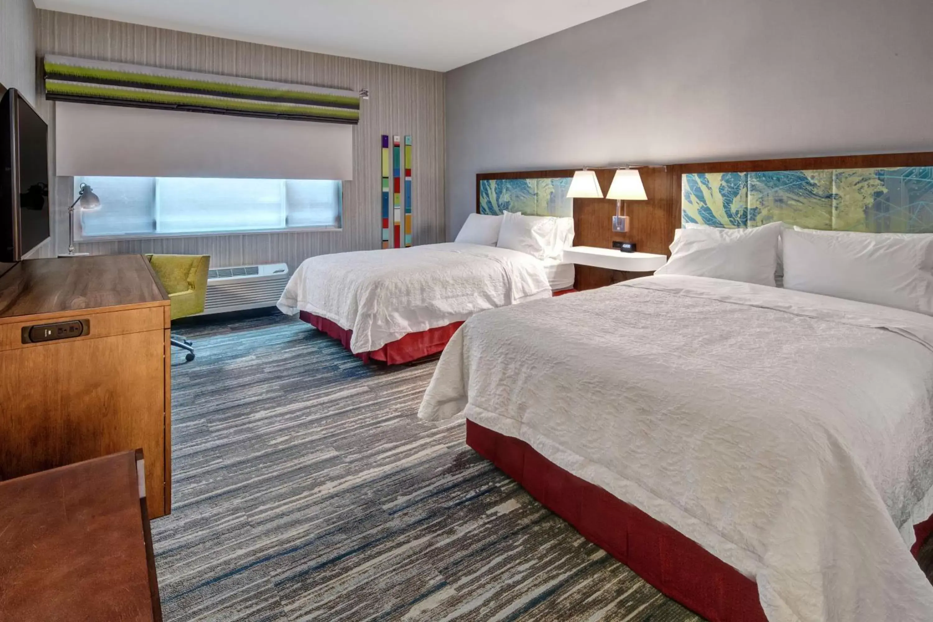Bedroom, Bed in Hampton by Hilton Encinitas-Cardiff Beach Area