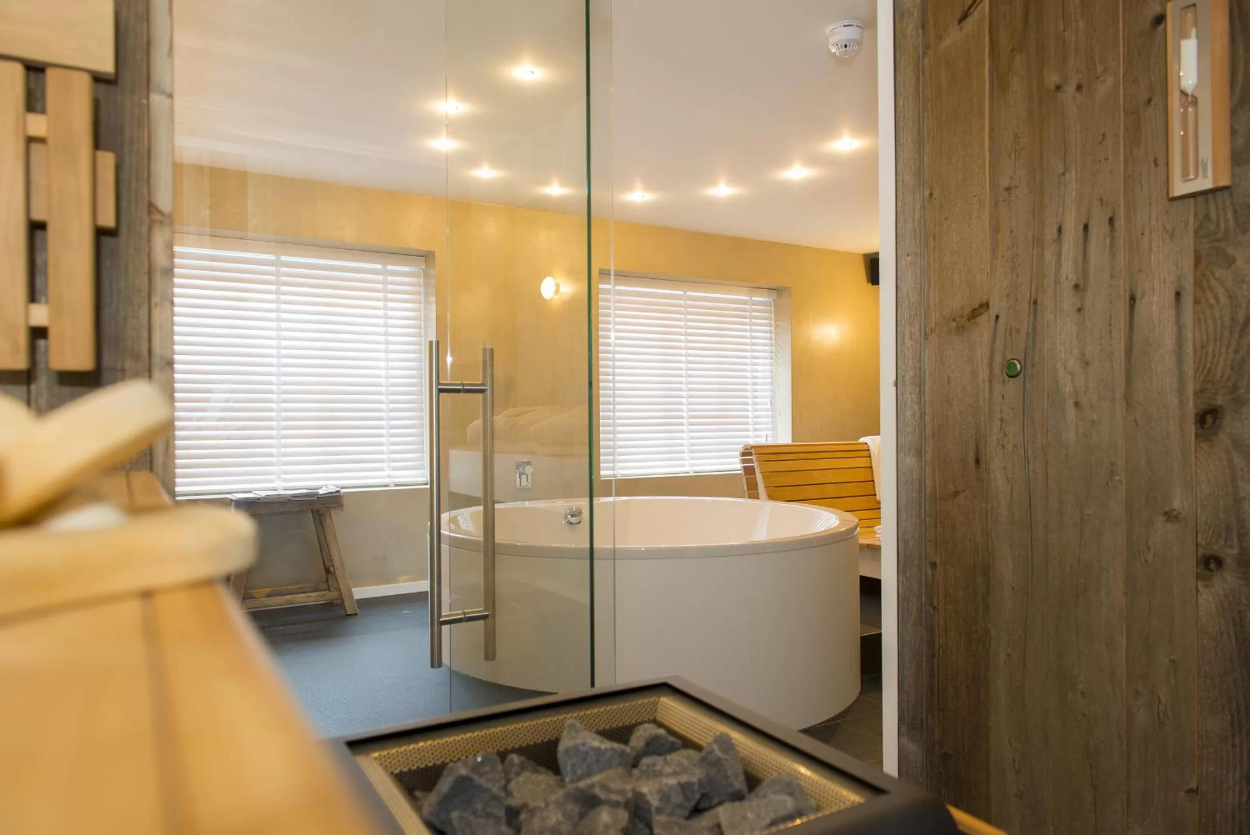 Hot Tub in Hotel Katoen