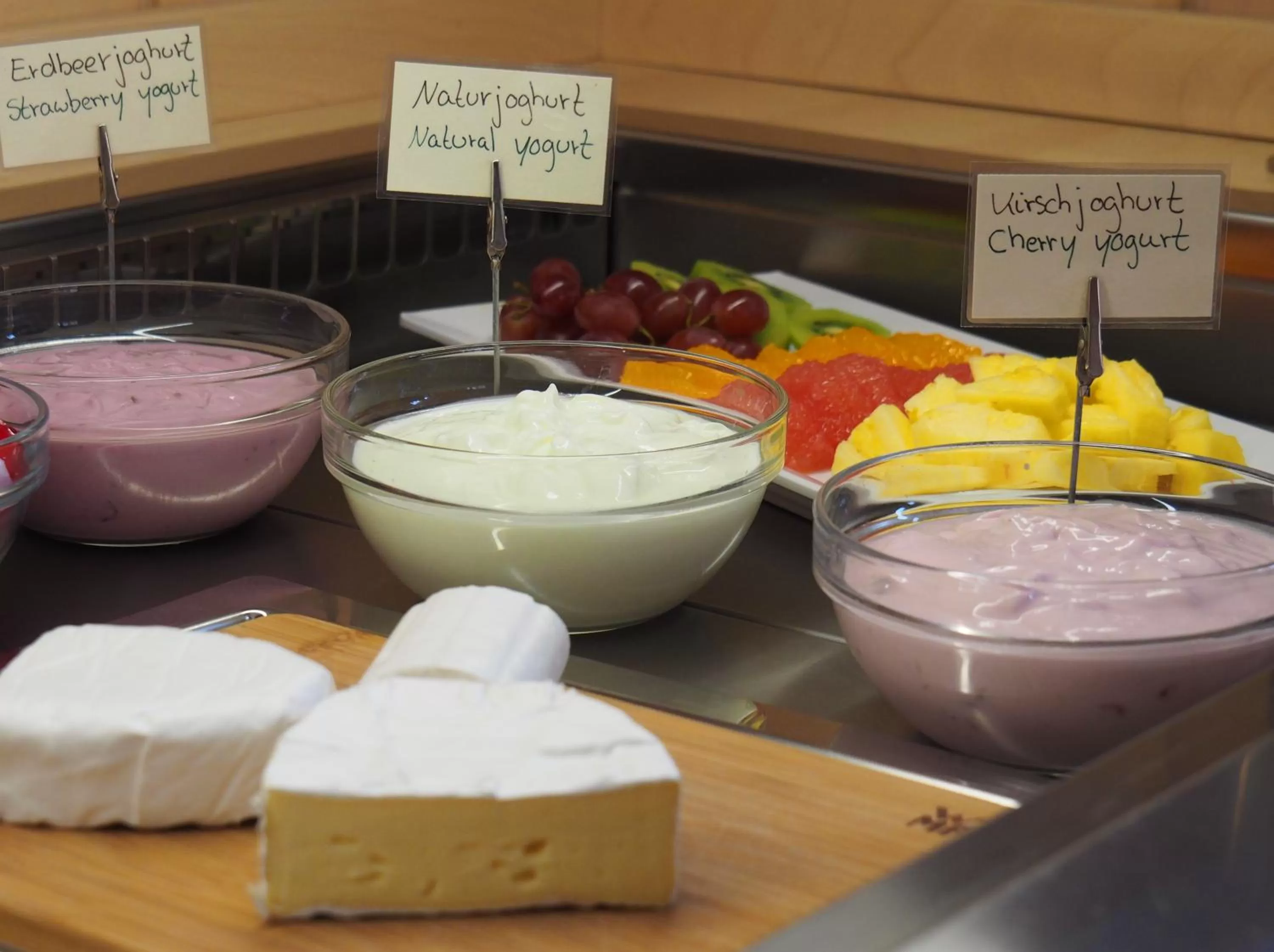 Buffet breakfast in Gasthof Bögl