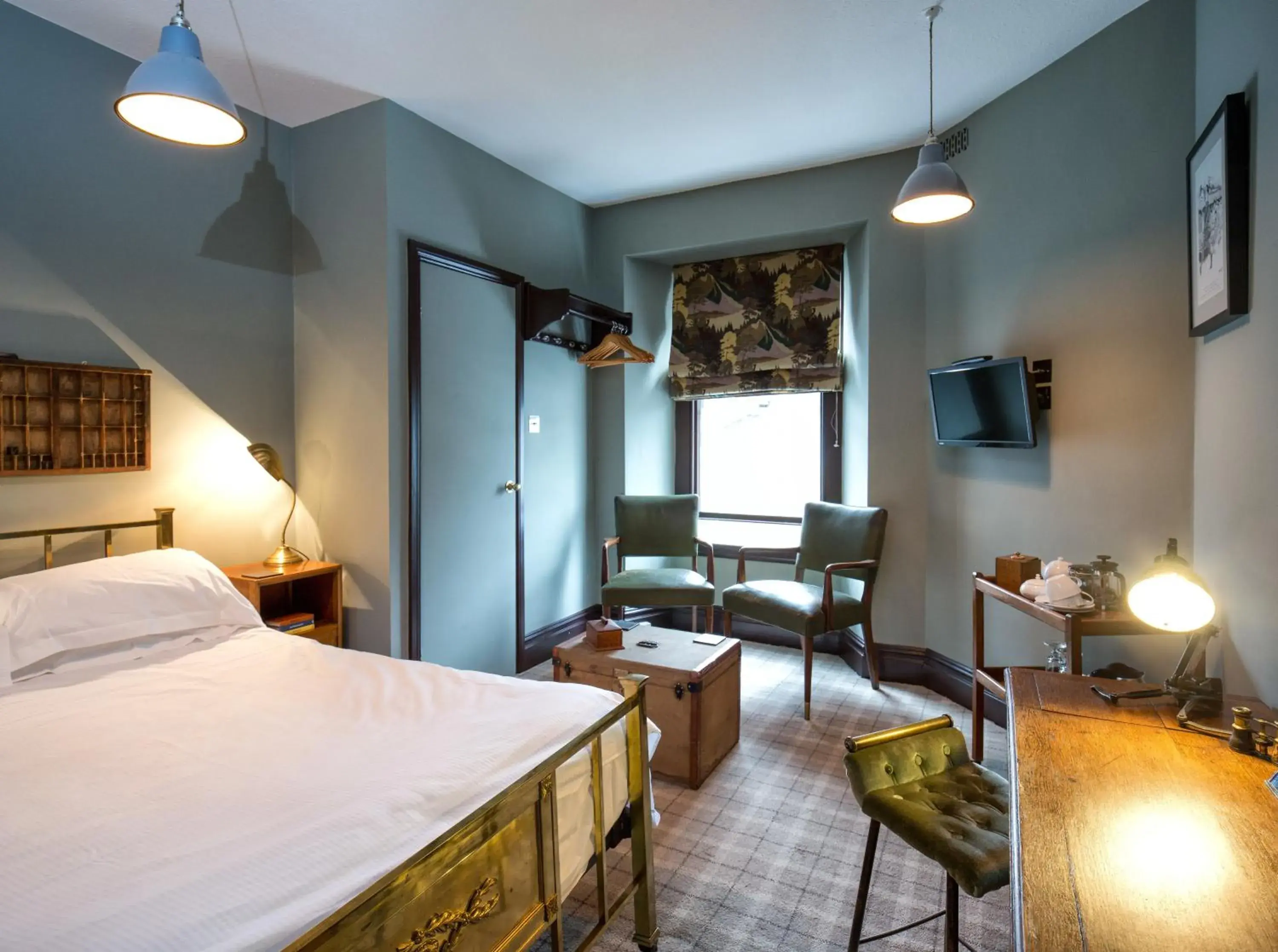 Day, Bed in Rum Doodle, Windermere B&B Day, Bed in Rum Doodle, Windermere B&B