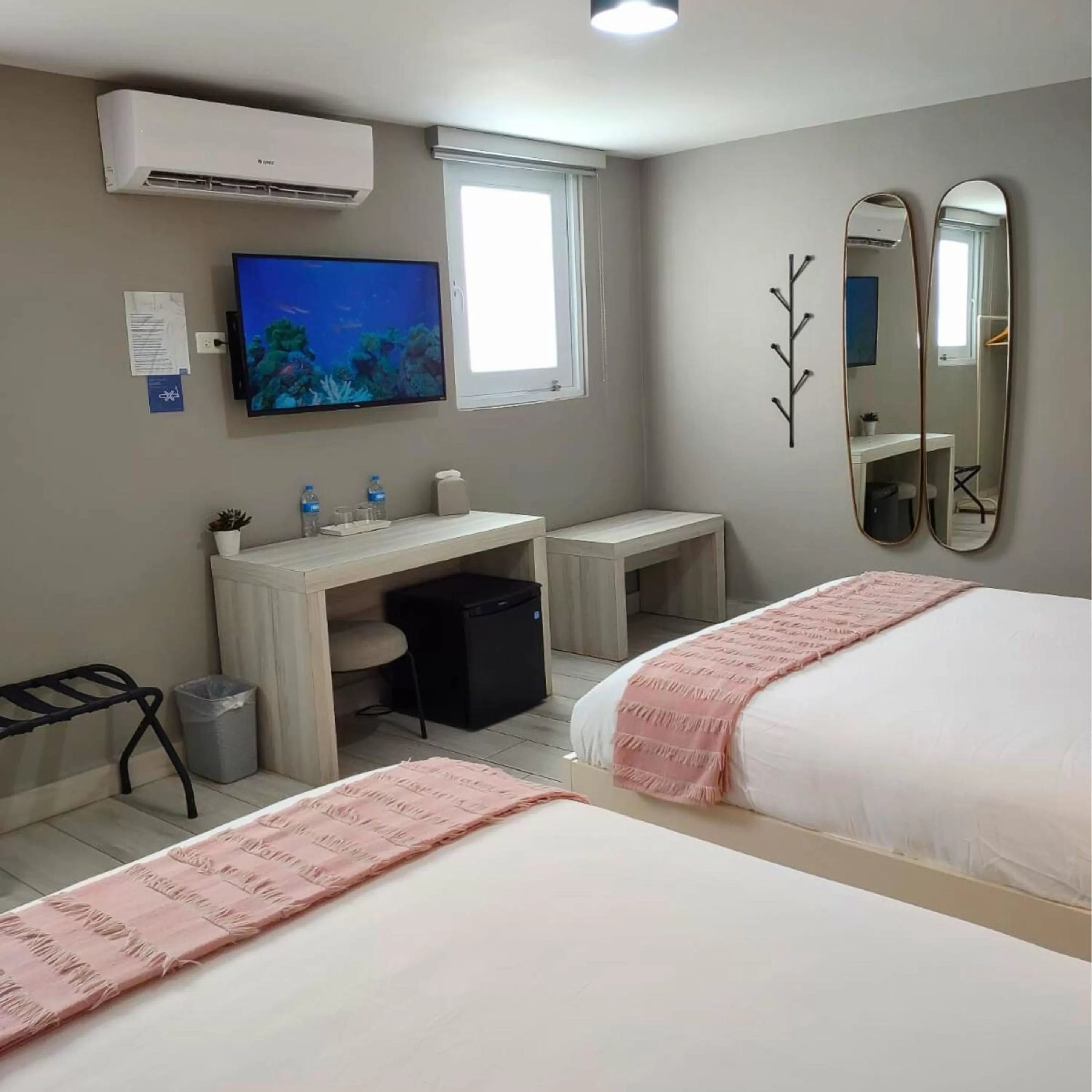 Bed in Trópica Beach Hotel