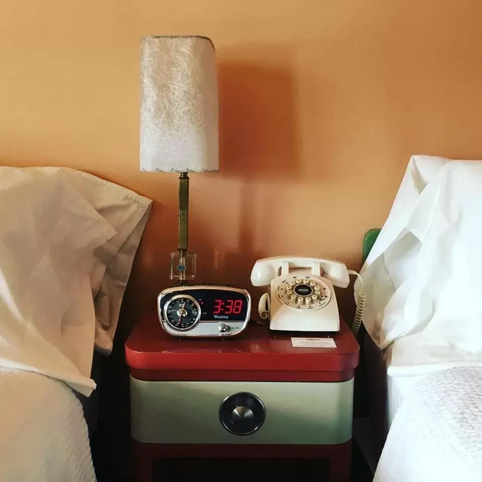 Two Double Beds - Second Floor in Holiday Music Motel Two Double Beds - Second Floor in Holiday Music Motel