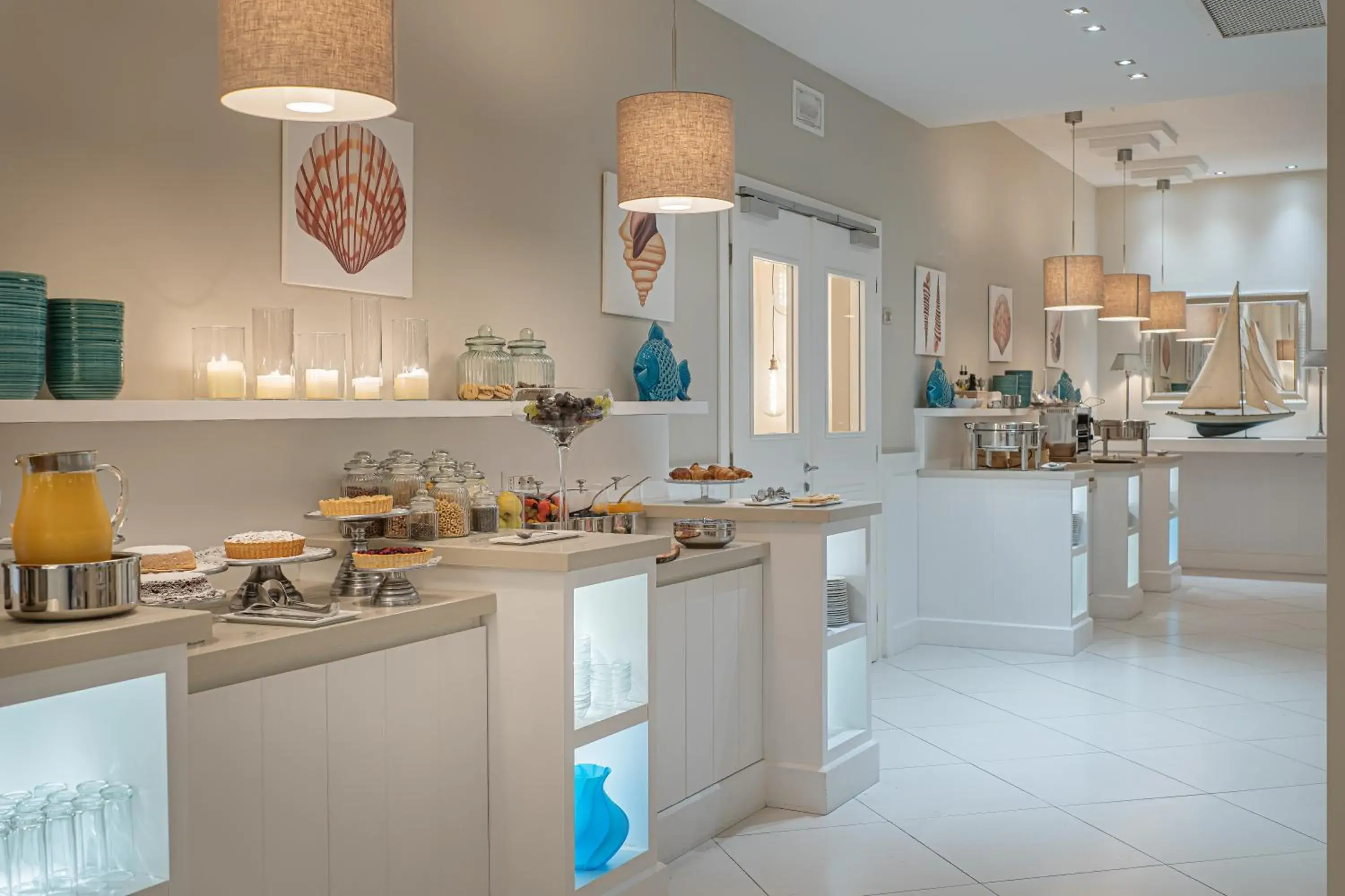 Kitchen/Kitchenette in Hotel Capri