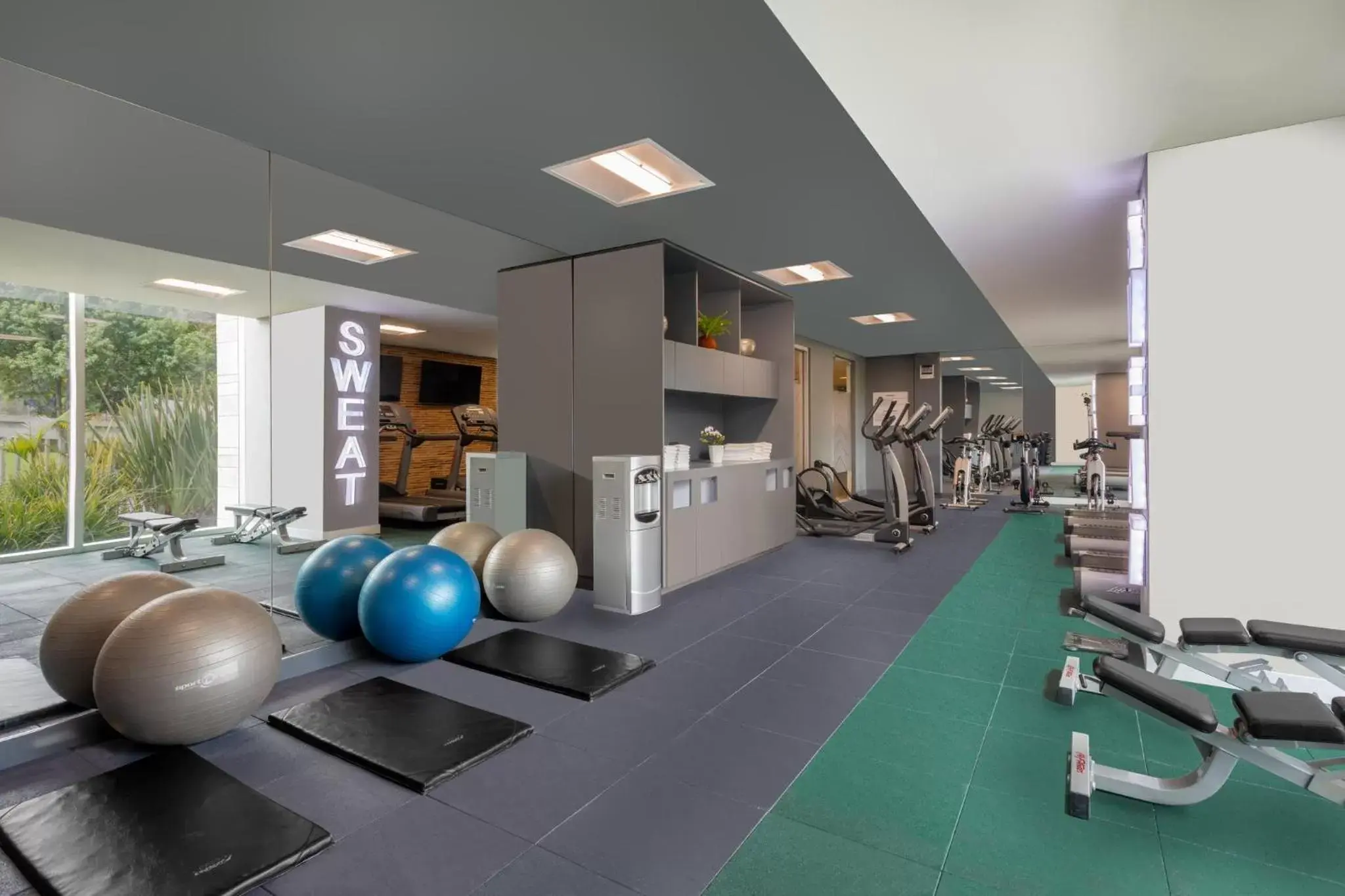 Fitness centre/facilities, Fitness Center/Facilities in Holiday Inn Bogota Airport, an IHG Hotel