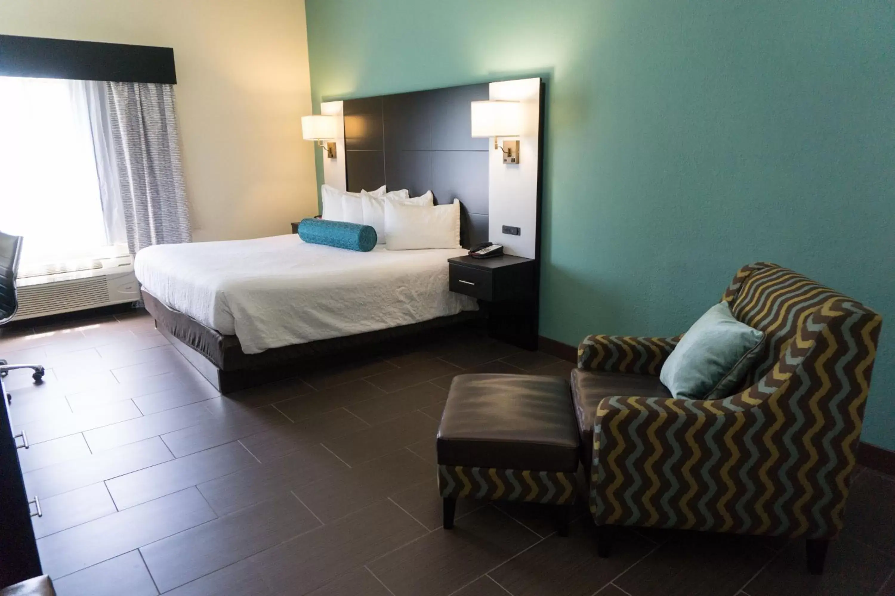 Bedroom, Room Photo in Best Western Mayport Inn and Suites