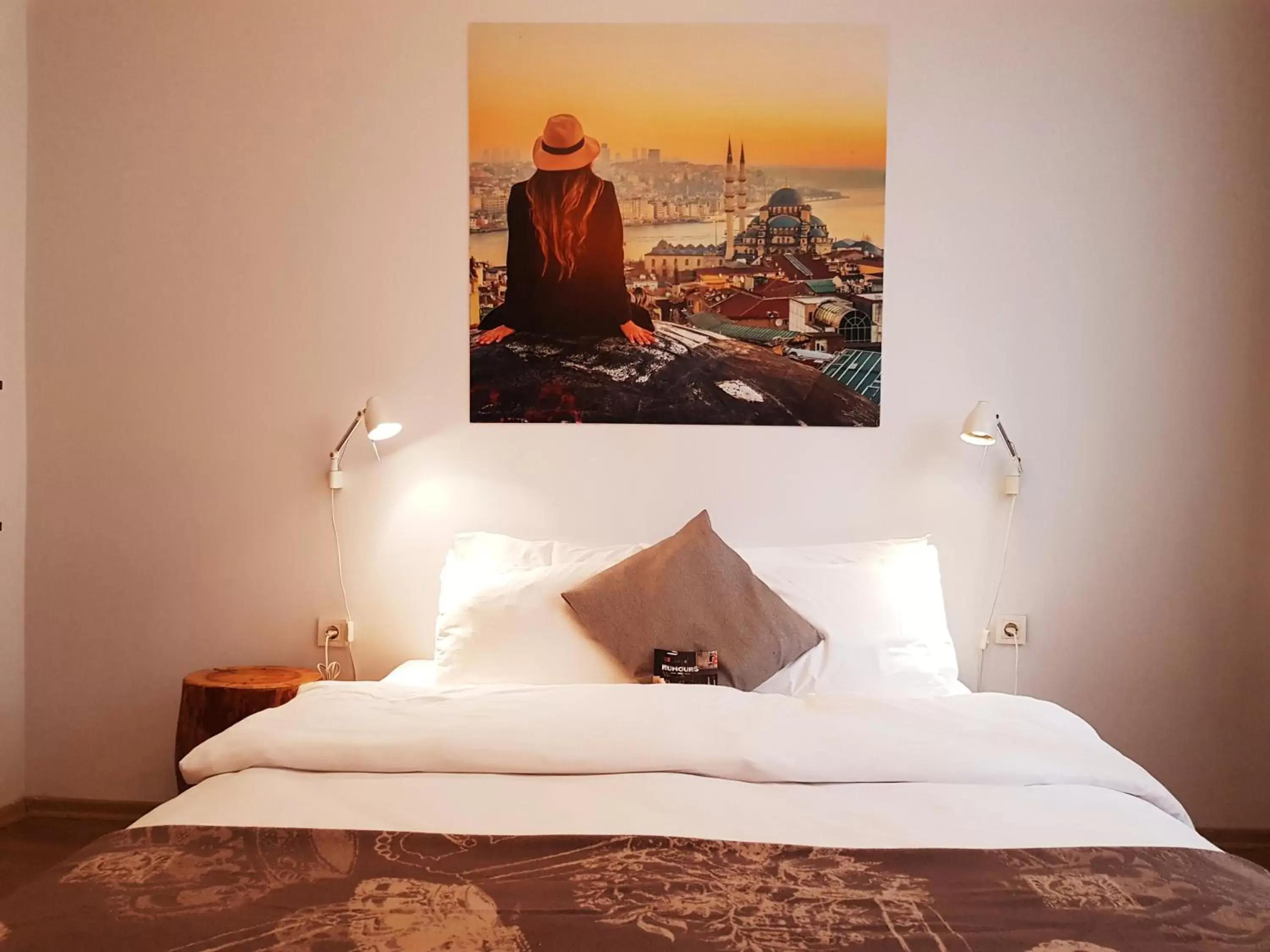 Bed in Rumours Inn Bed in Rumours Inn