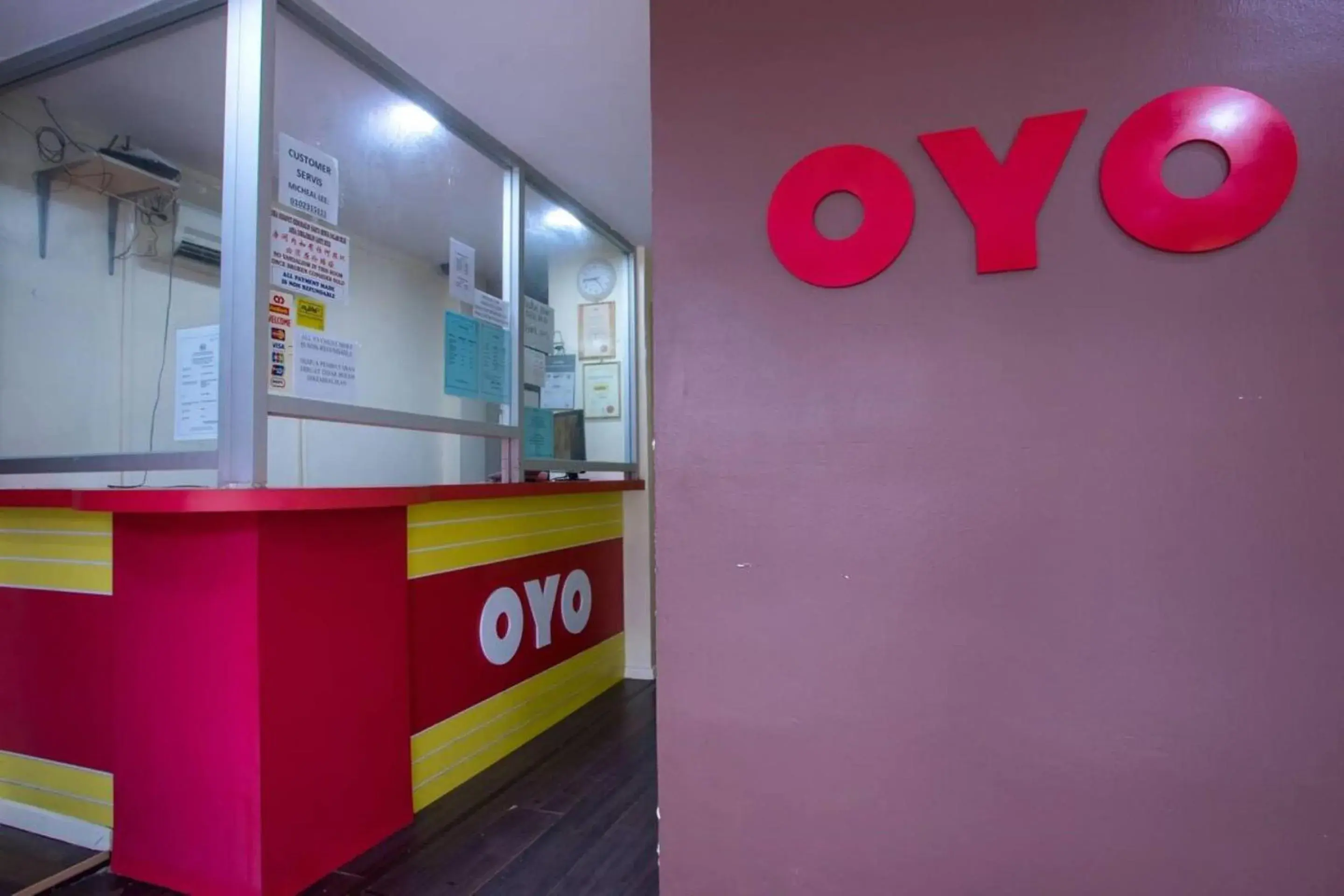 Lobby or reception in OYO 90281 Hotel Taj seksyen 13