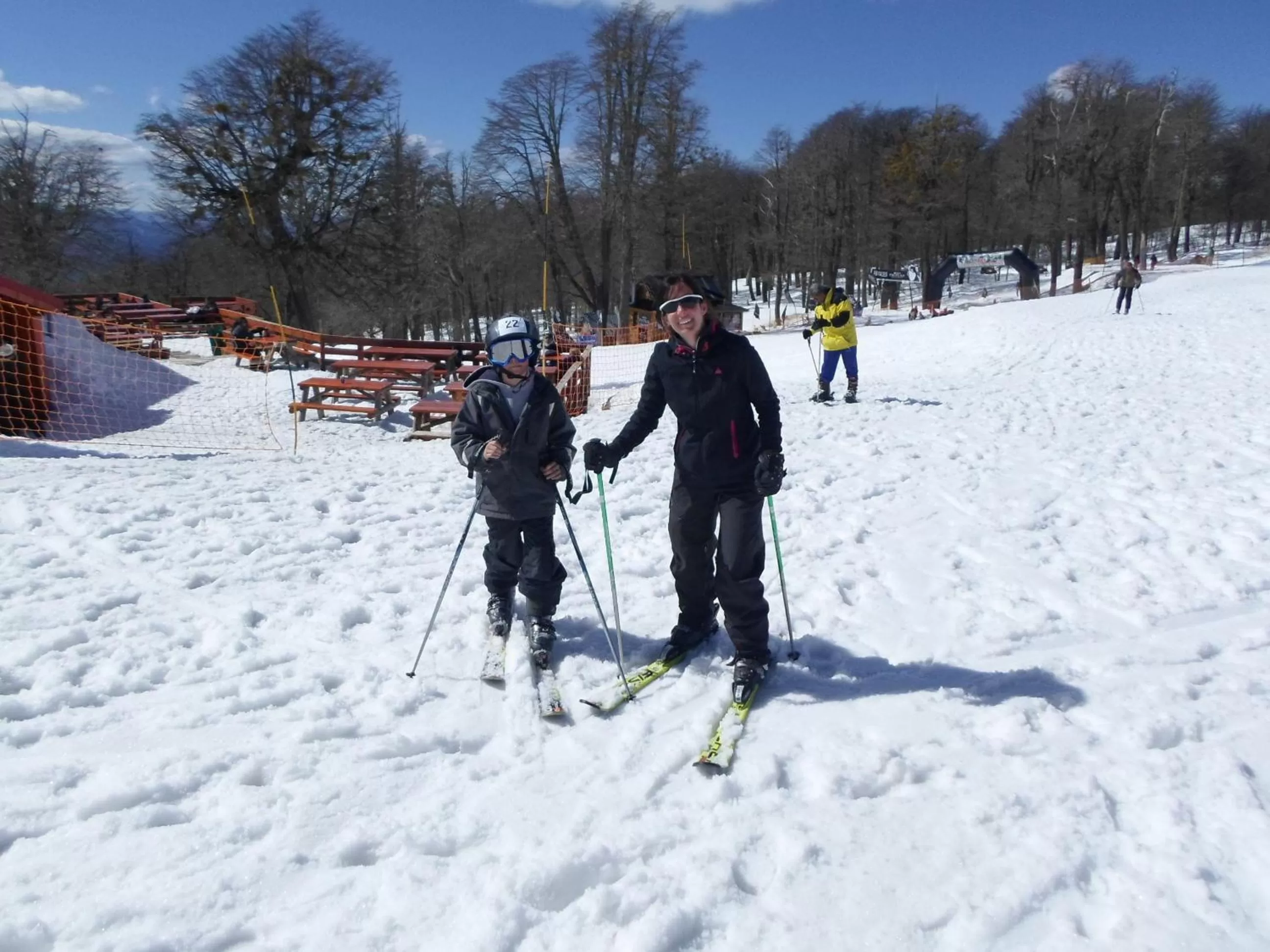 People in Apart Hotel Robles del Sur