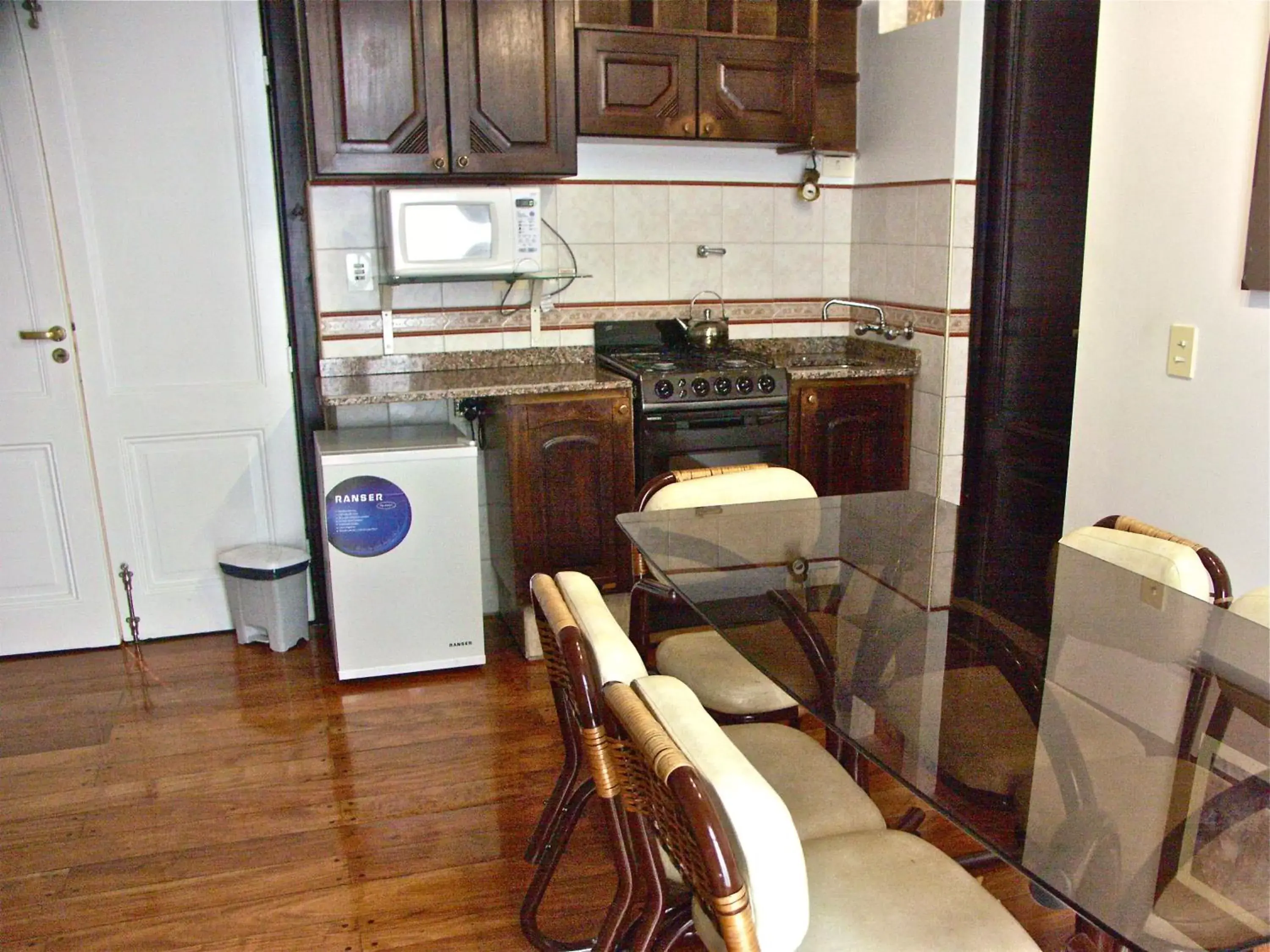 Dining area, Kitchen/Kitchenette in Loft Argentino Apart Buenos Aires