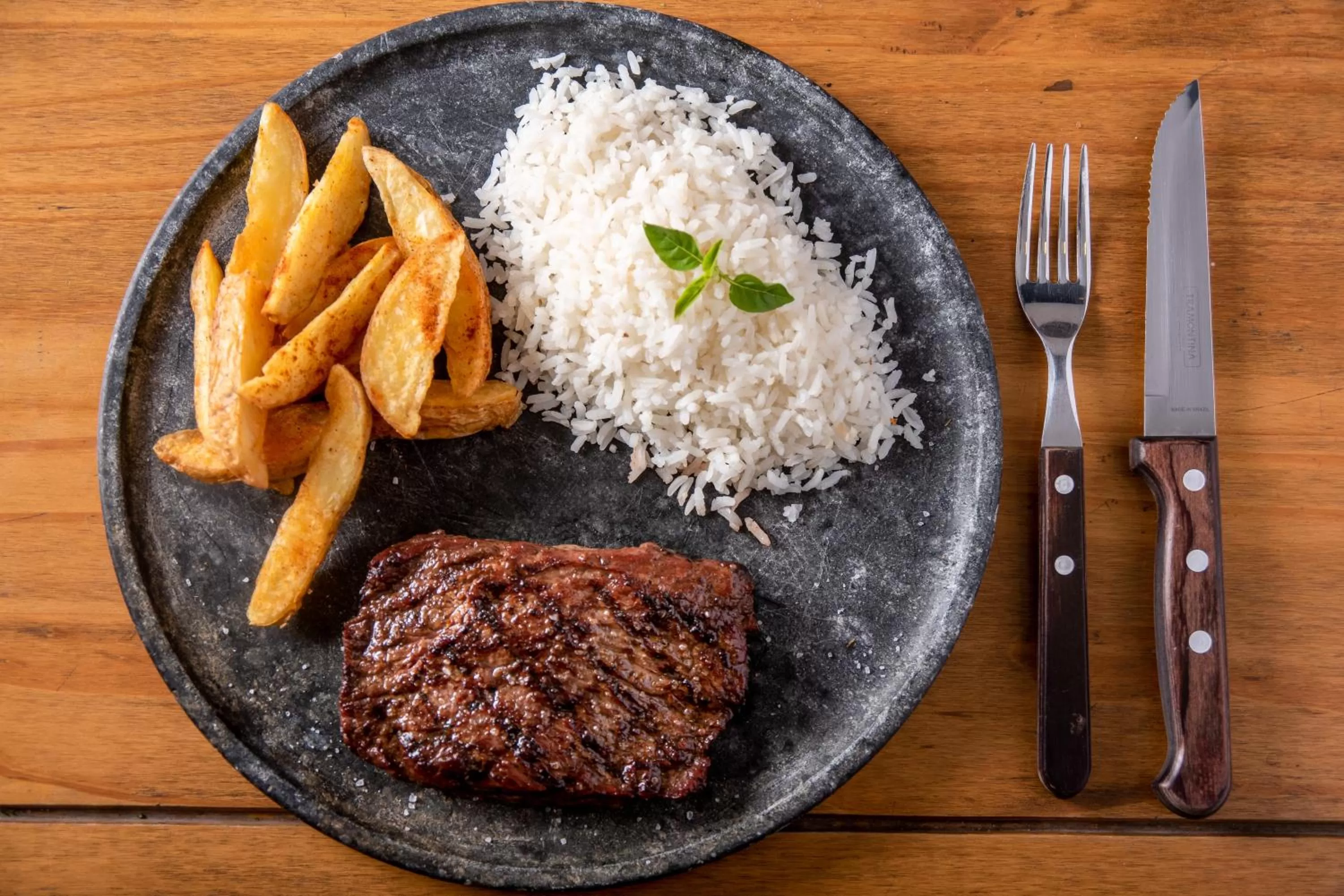 Restaurant/places to eat in Hotel Itamarati Centro-República