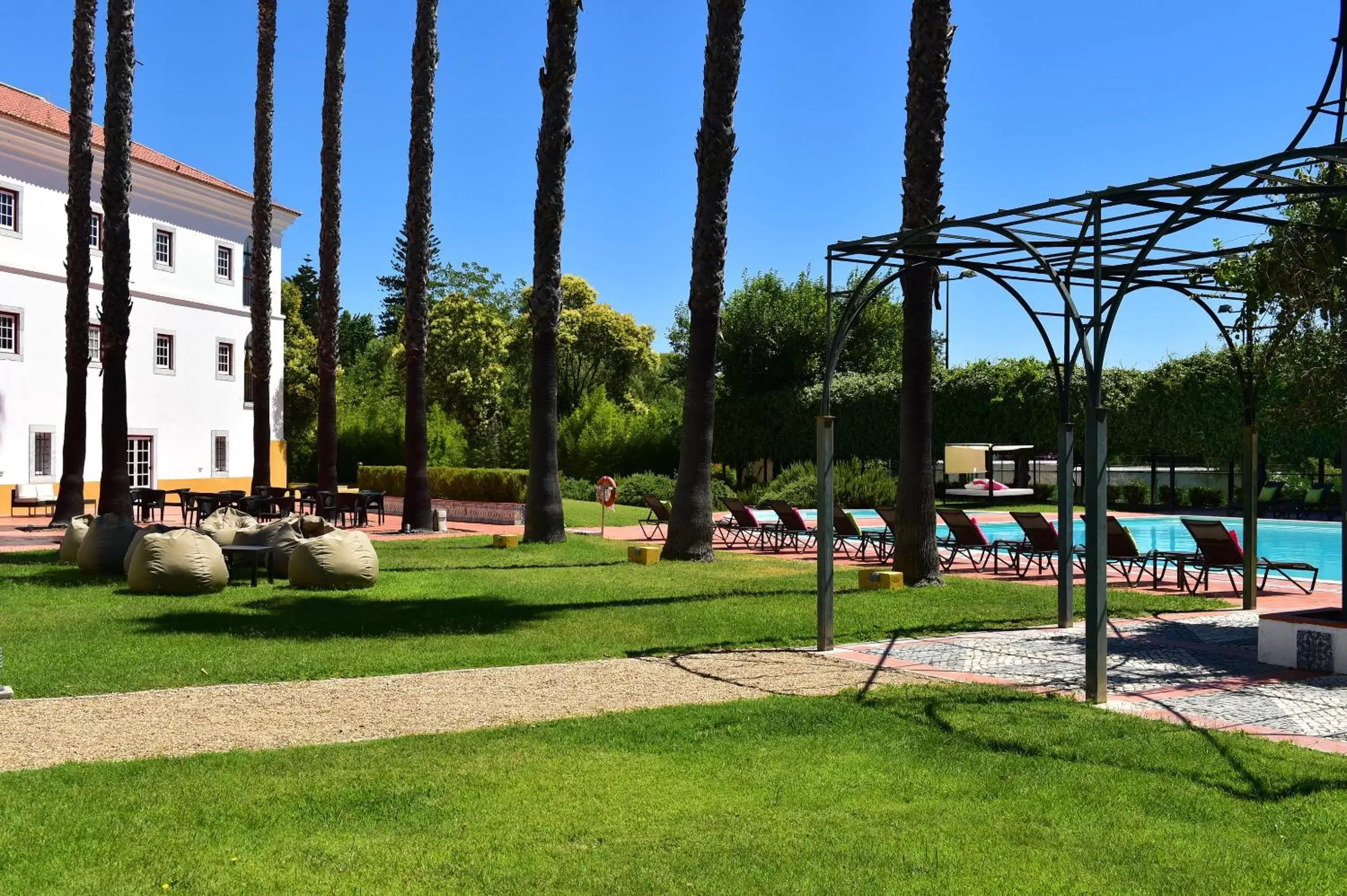 Swimming pool, Garden in Pousada Convento de Beja