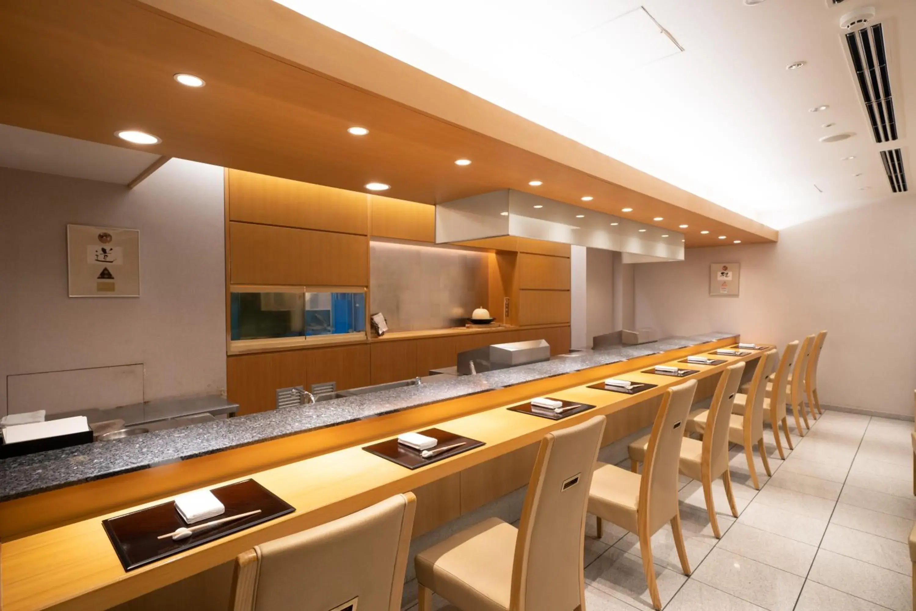 Restaurant/places to eat, Kitchen/Kitchenette in Hotel Nikko Princess Kyoto