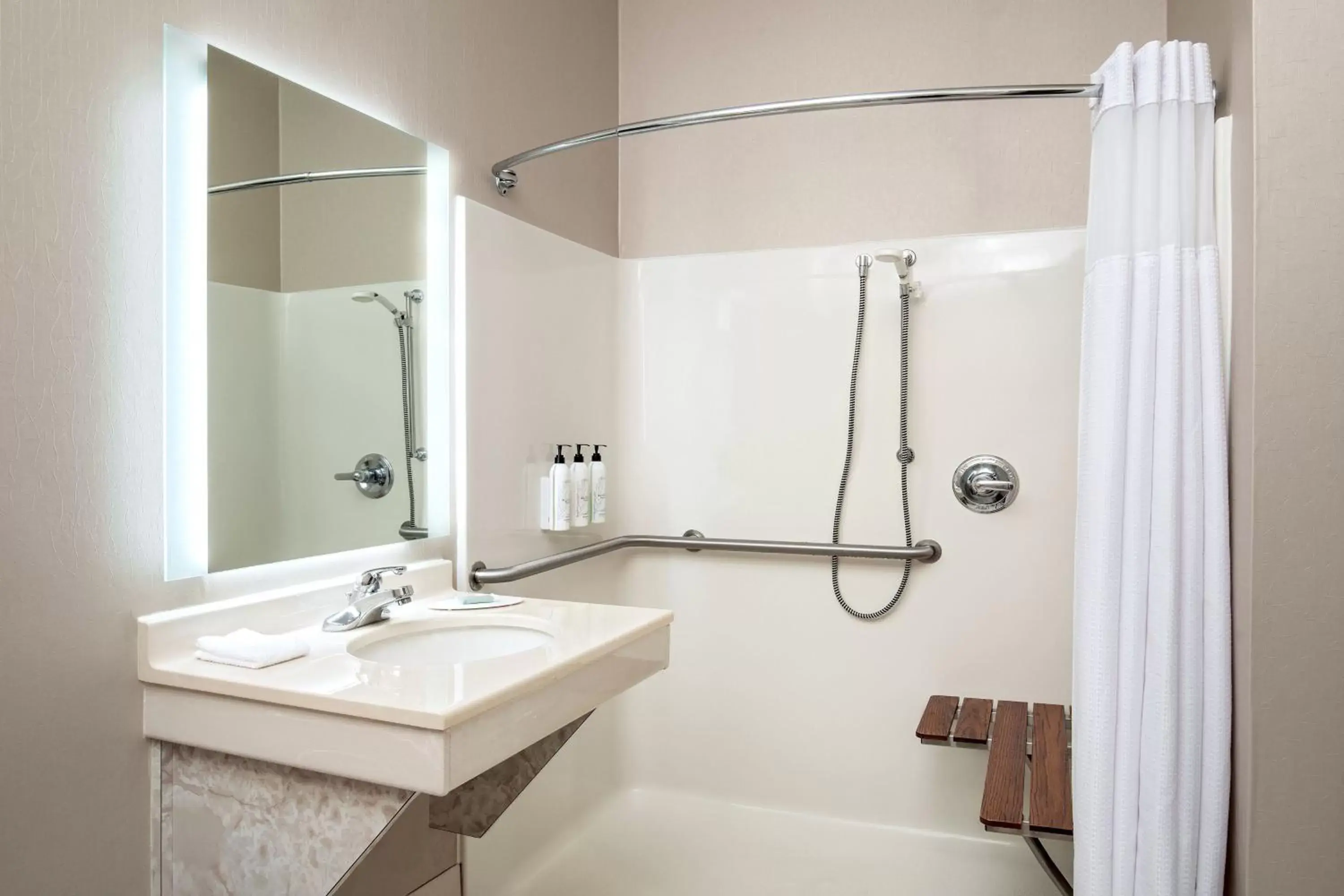 Bathroom in SpringHill Suites by Marriott Hershey Near The Park