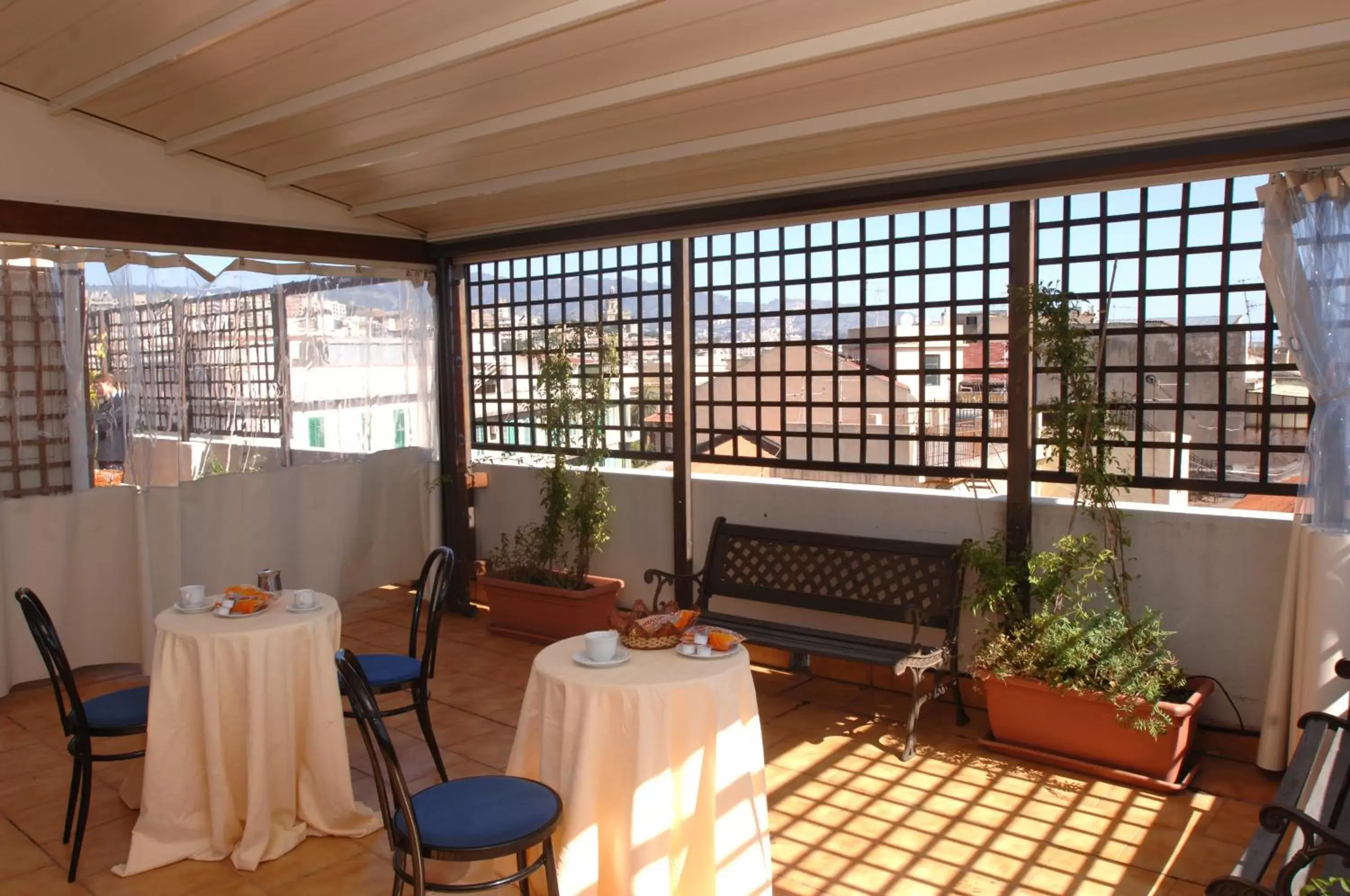 Balcony/Terrace, Restaurant/Places to Eat in Hotel La Residenza