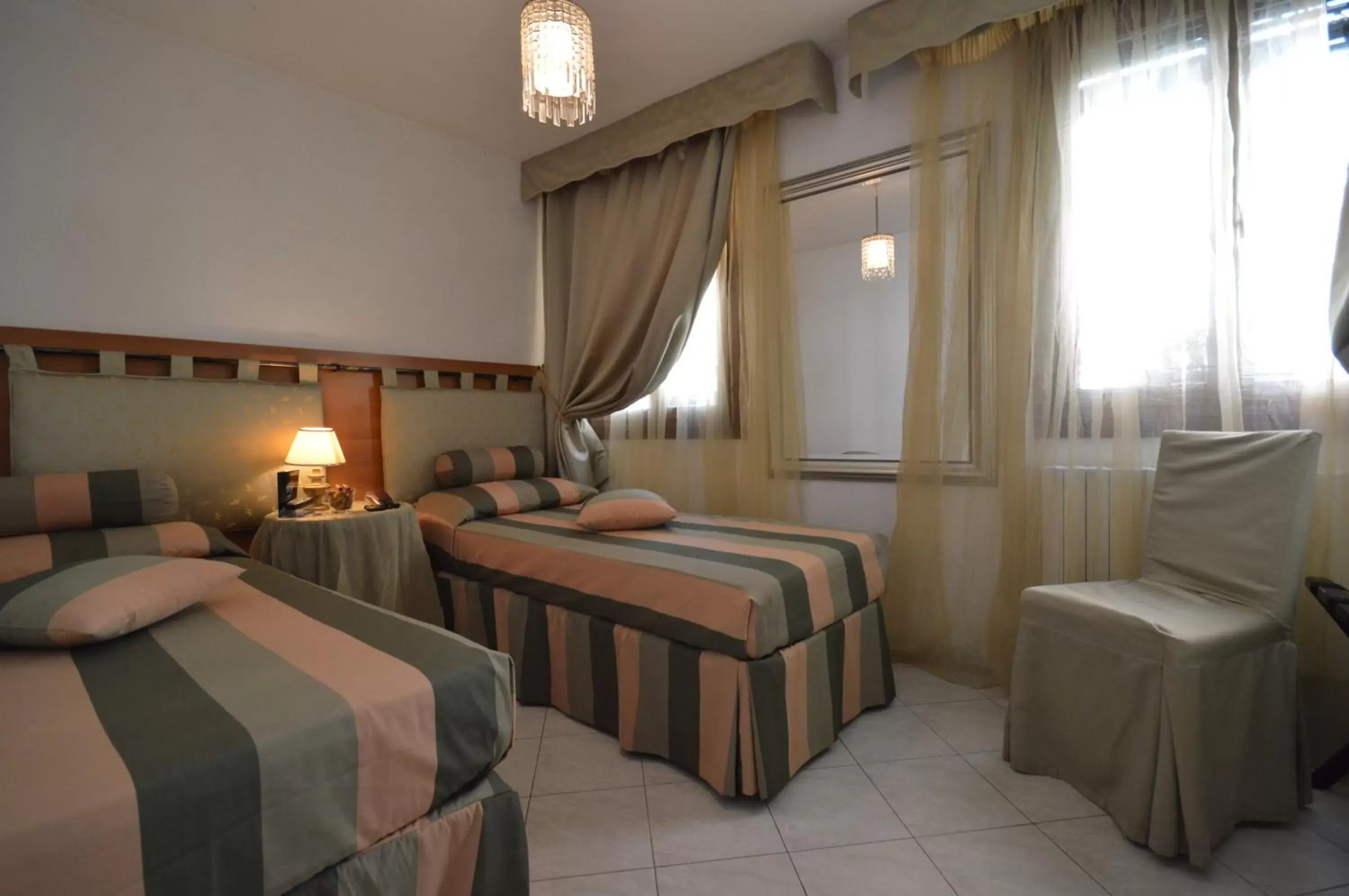 Bedroom, Bed in Albergo Marin