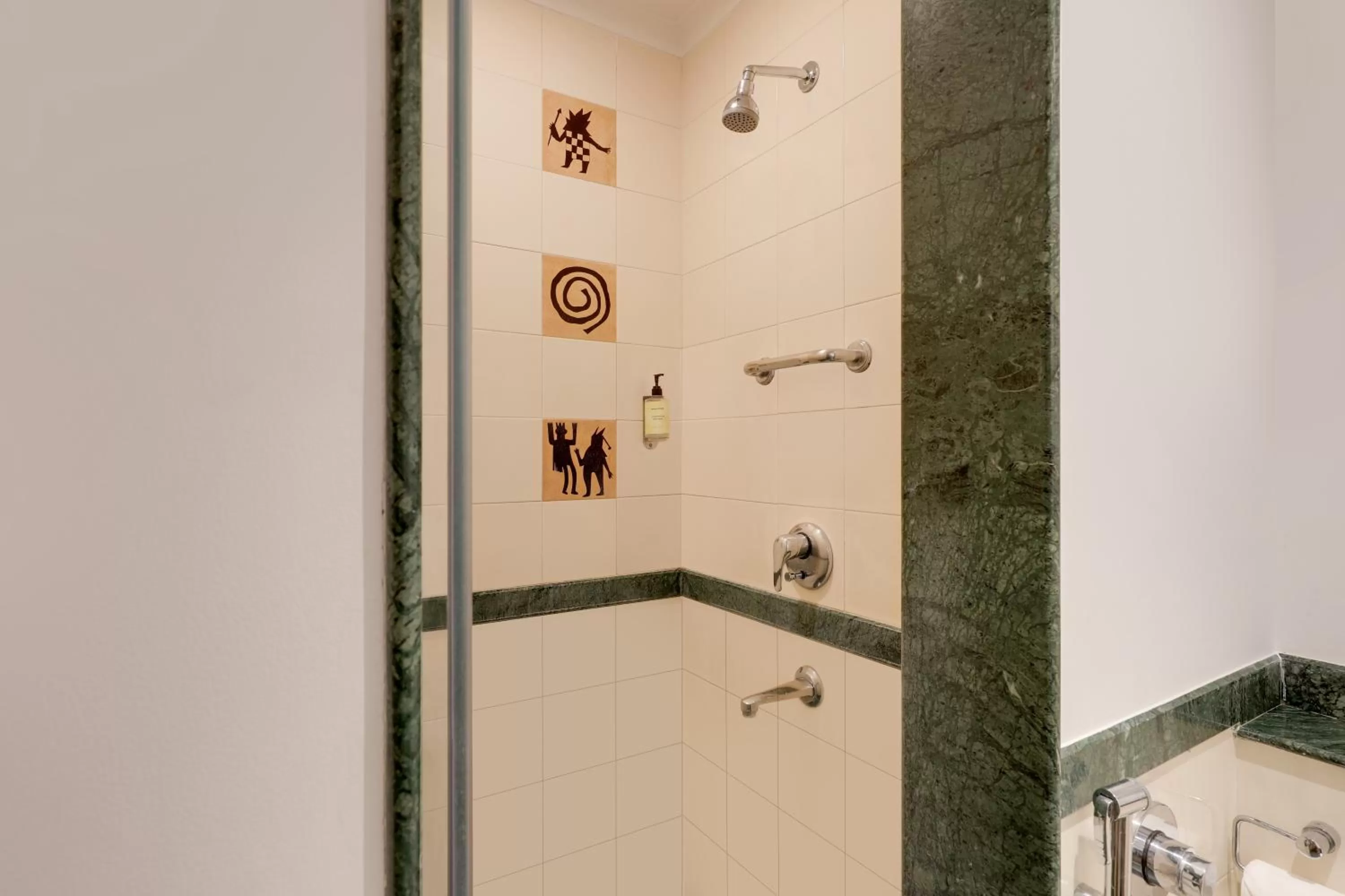 Bathroom in Lemon Tree Hotel, Aurangabad