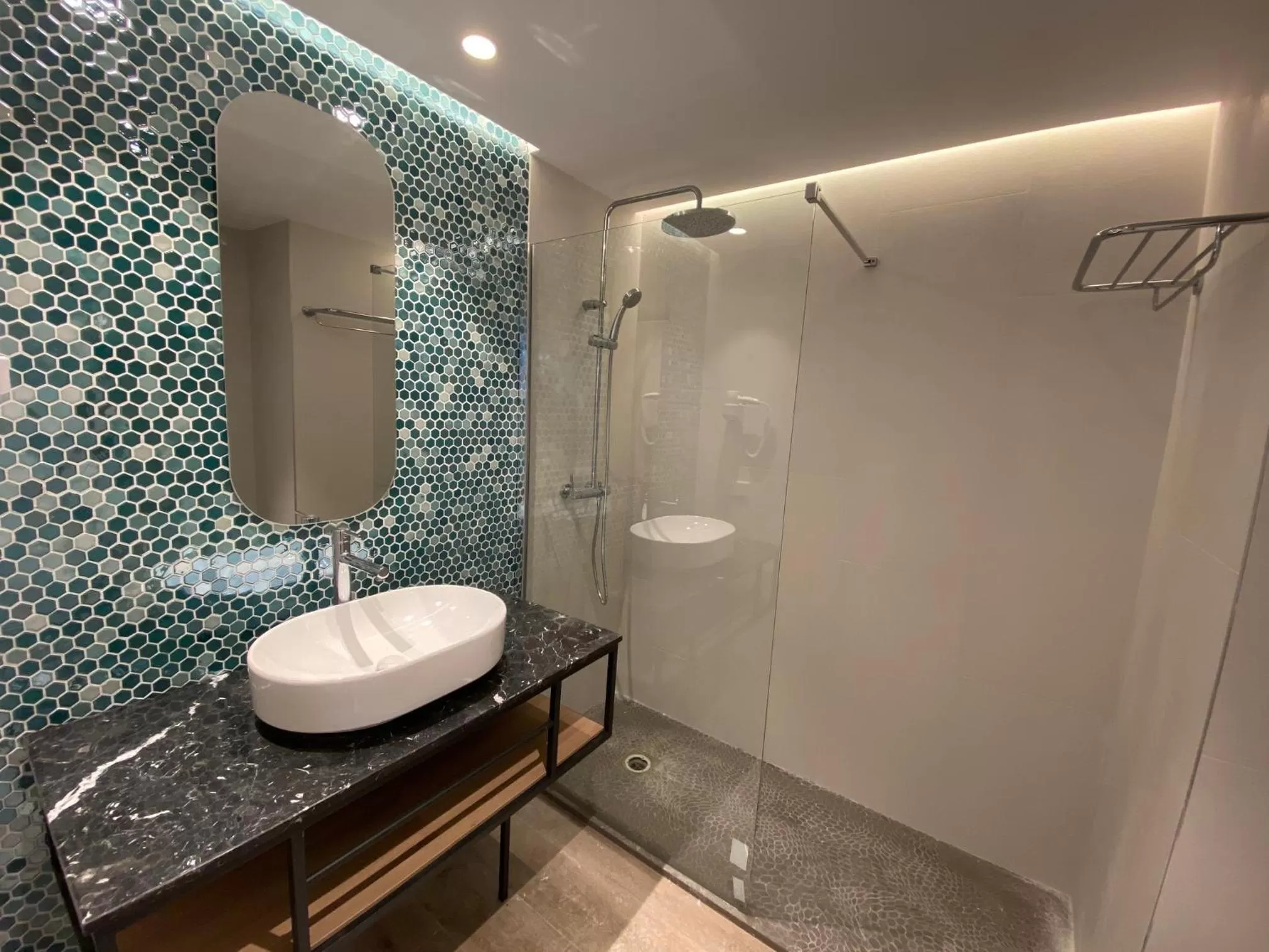 Bathroom in Hotel Torá