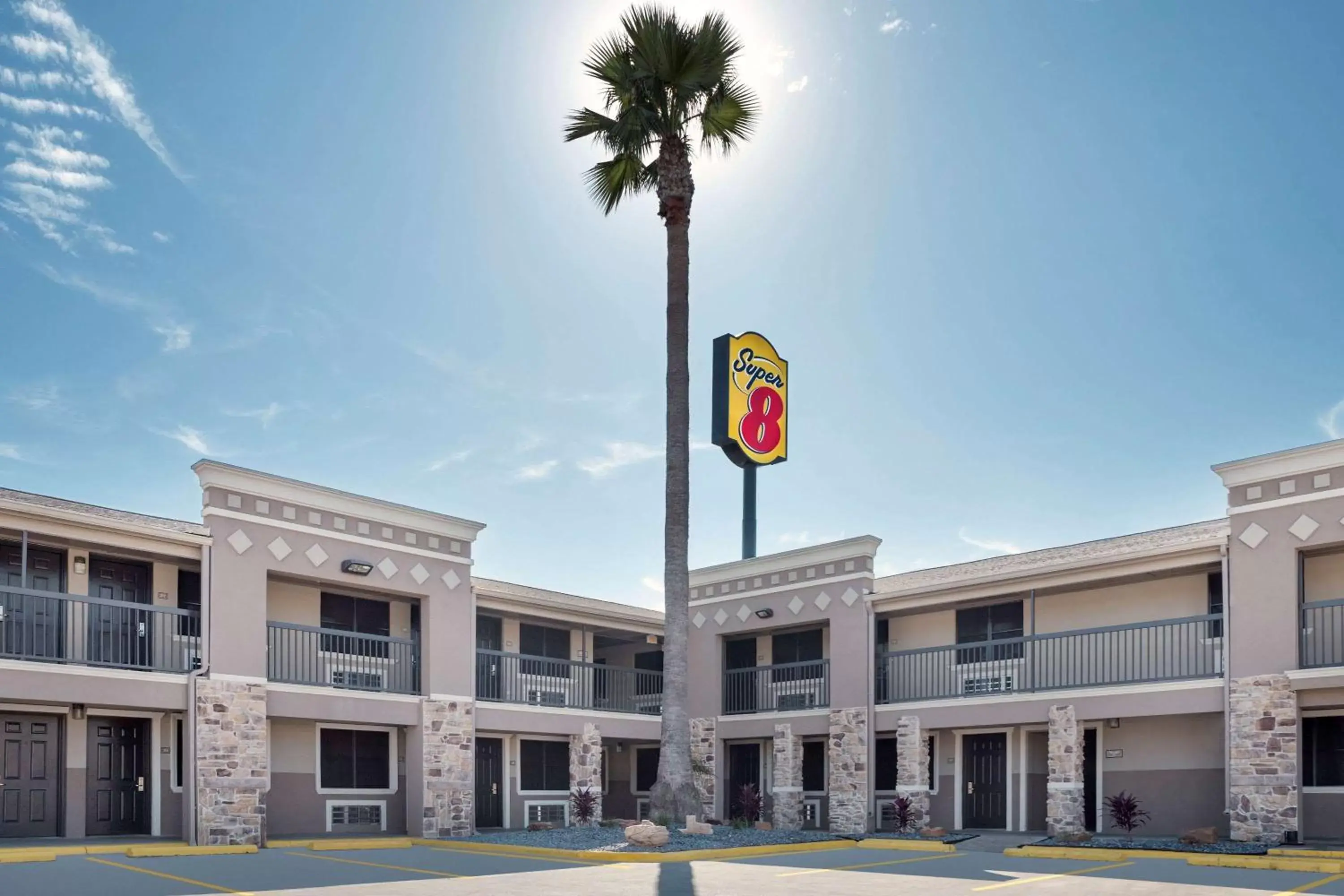 Property Building in Super 8 by Wyndham McAllen-Downtown-Airport-LA Plaza Mall