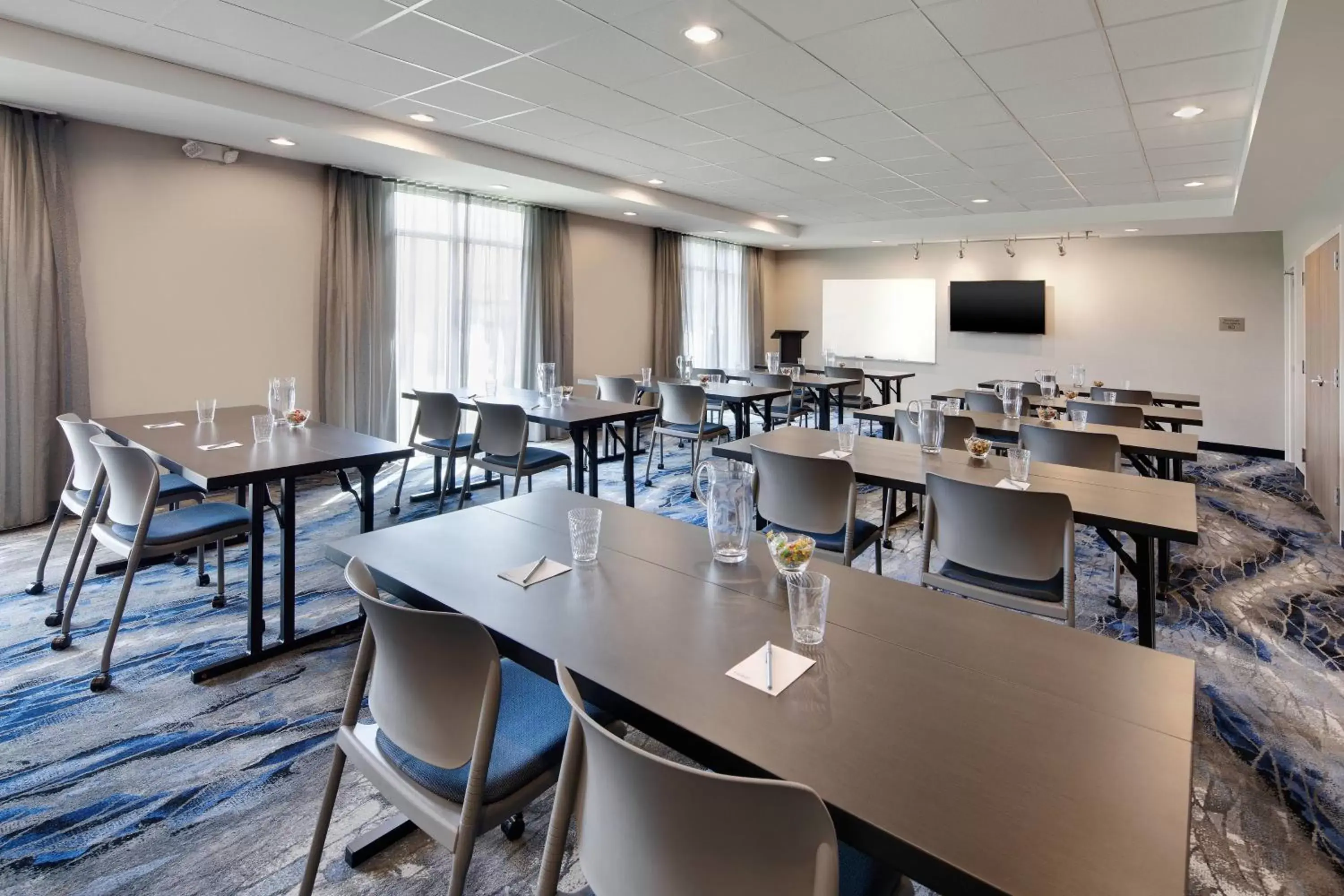 Meeting/conference room in Fairfield Inn & Suites by Marriott Tampa Wesley Chapel