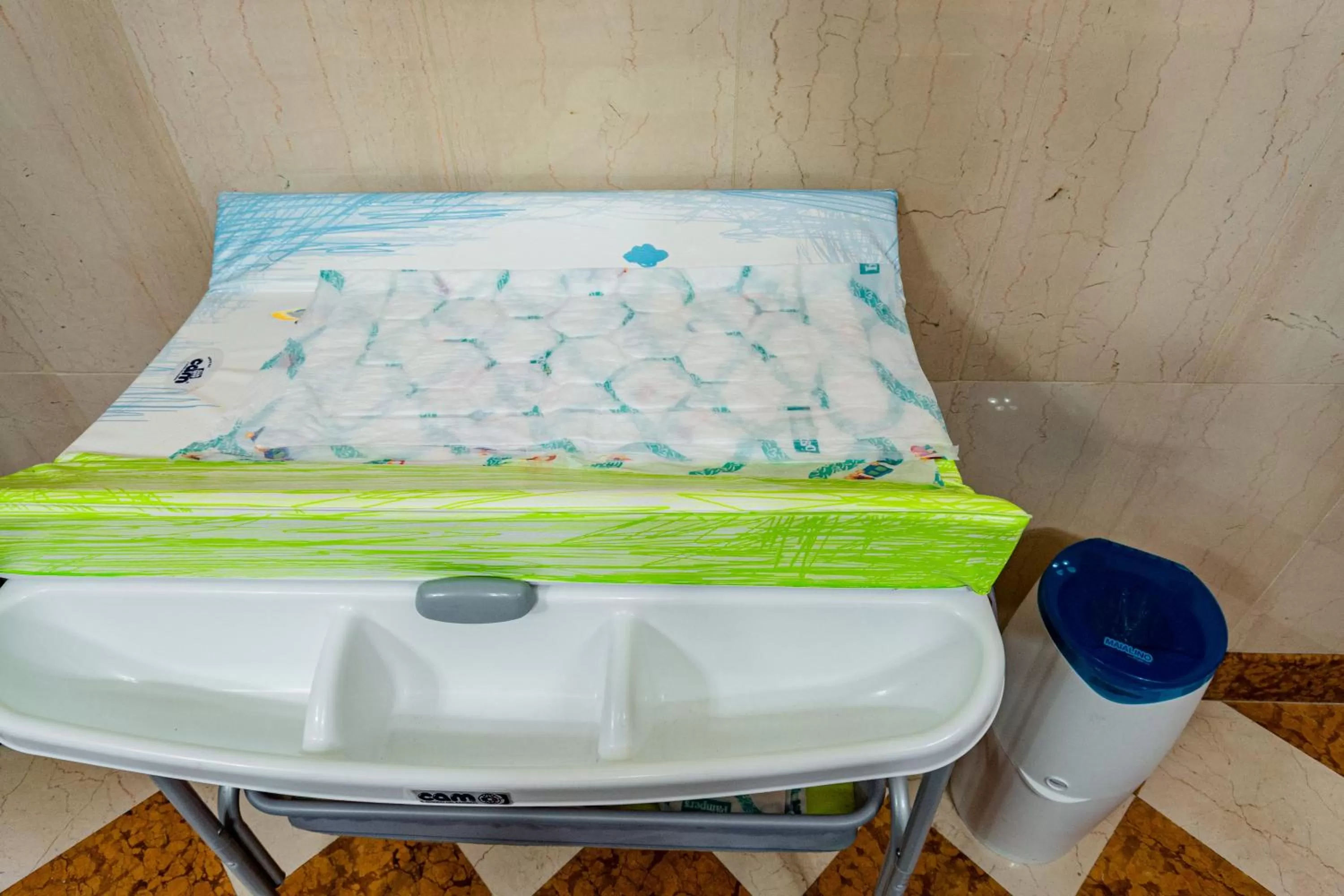 Bathroom, Bed in Hotel Lucrezia Borgia