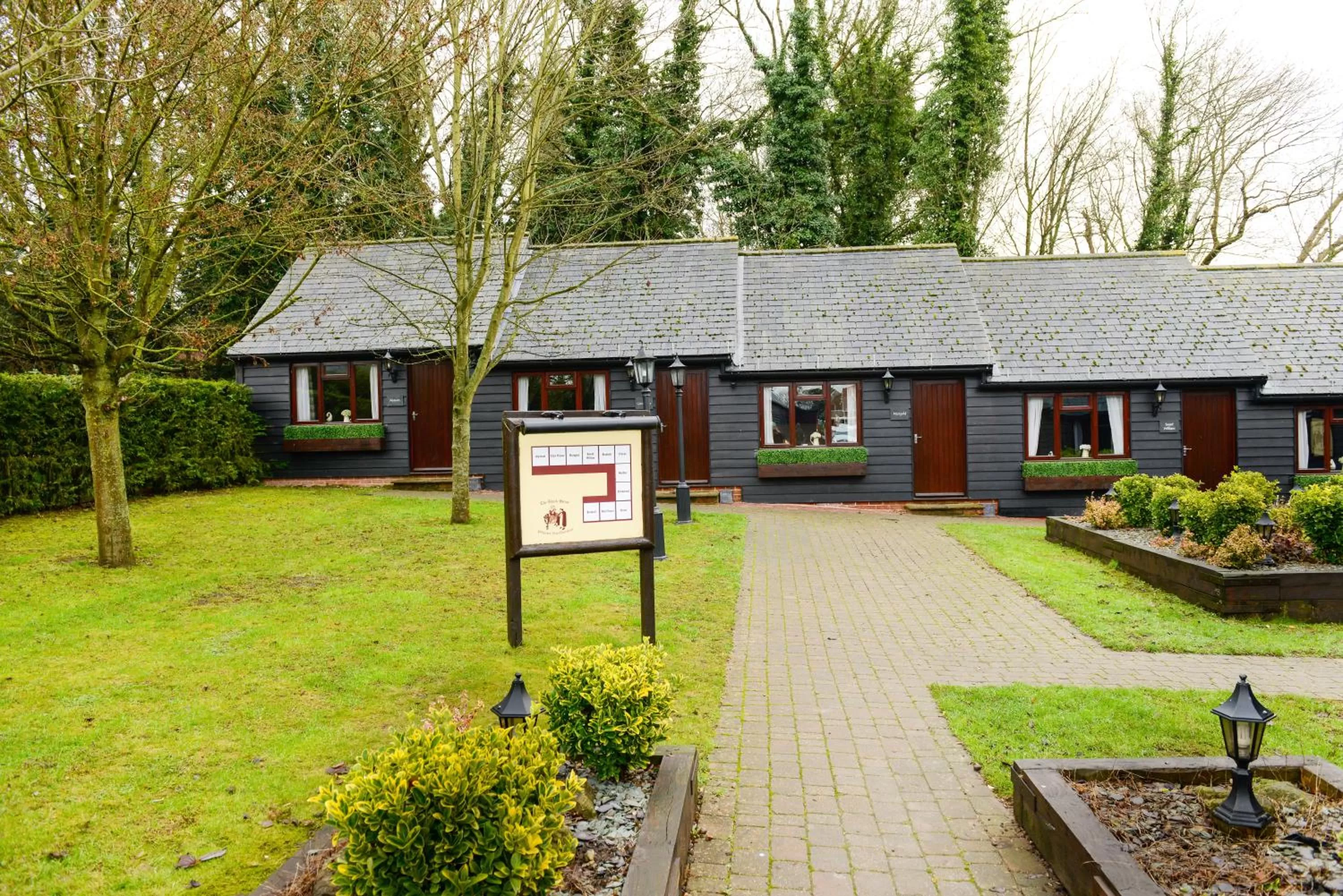 Facade/entrance in The Black Horse Inn