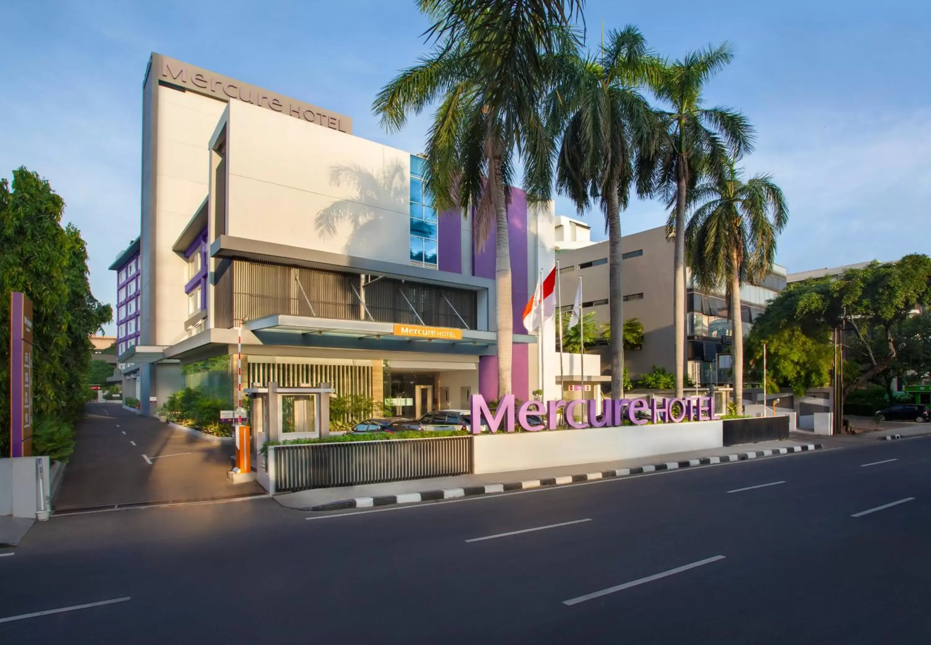 Facade/entrance, Property Building in Mercure Jakarta Cikini