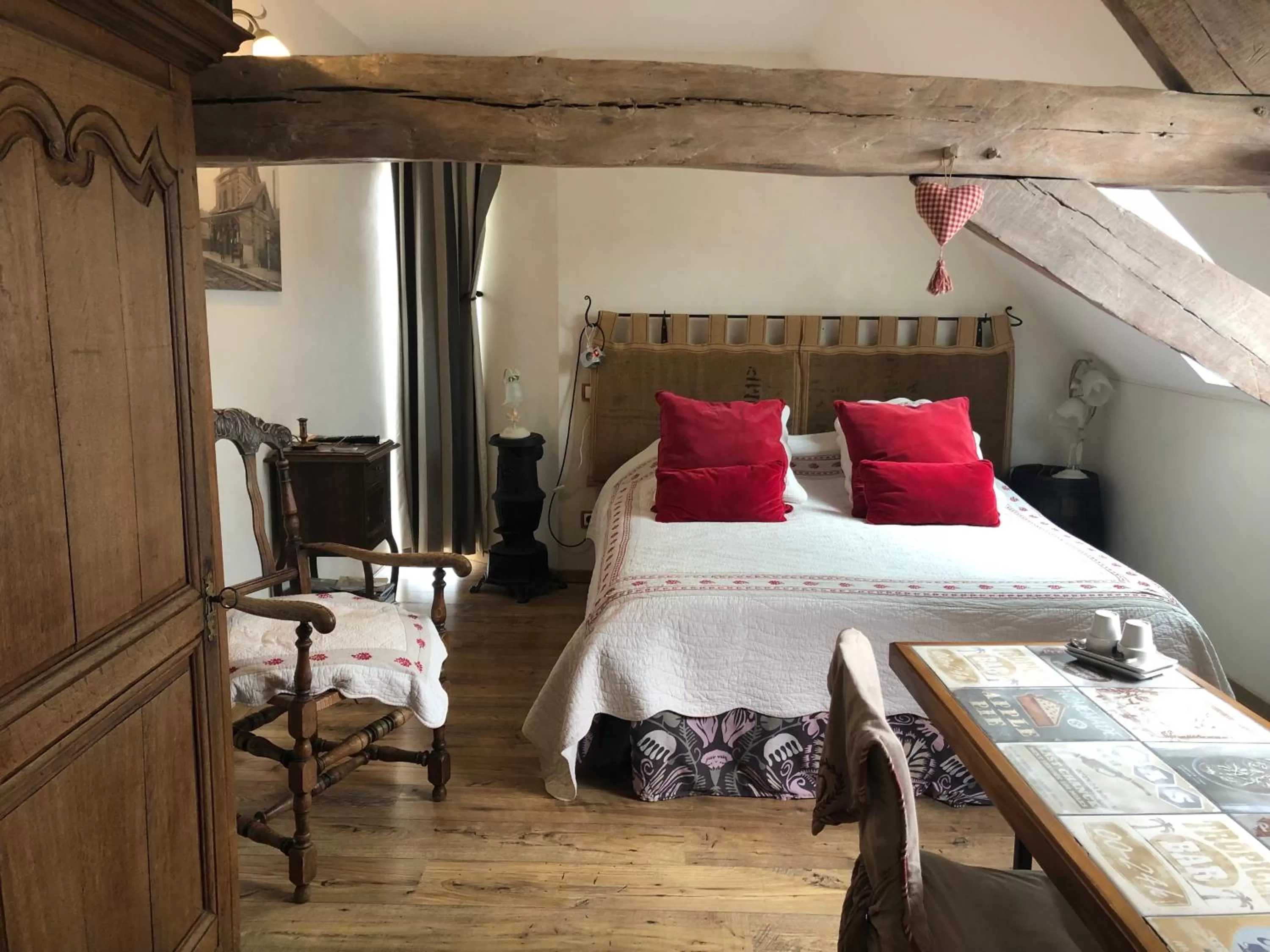 Bed in Aux Logis de la Solre