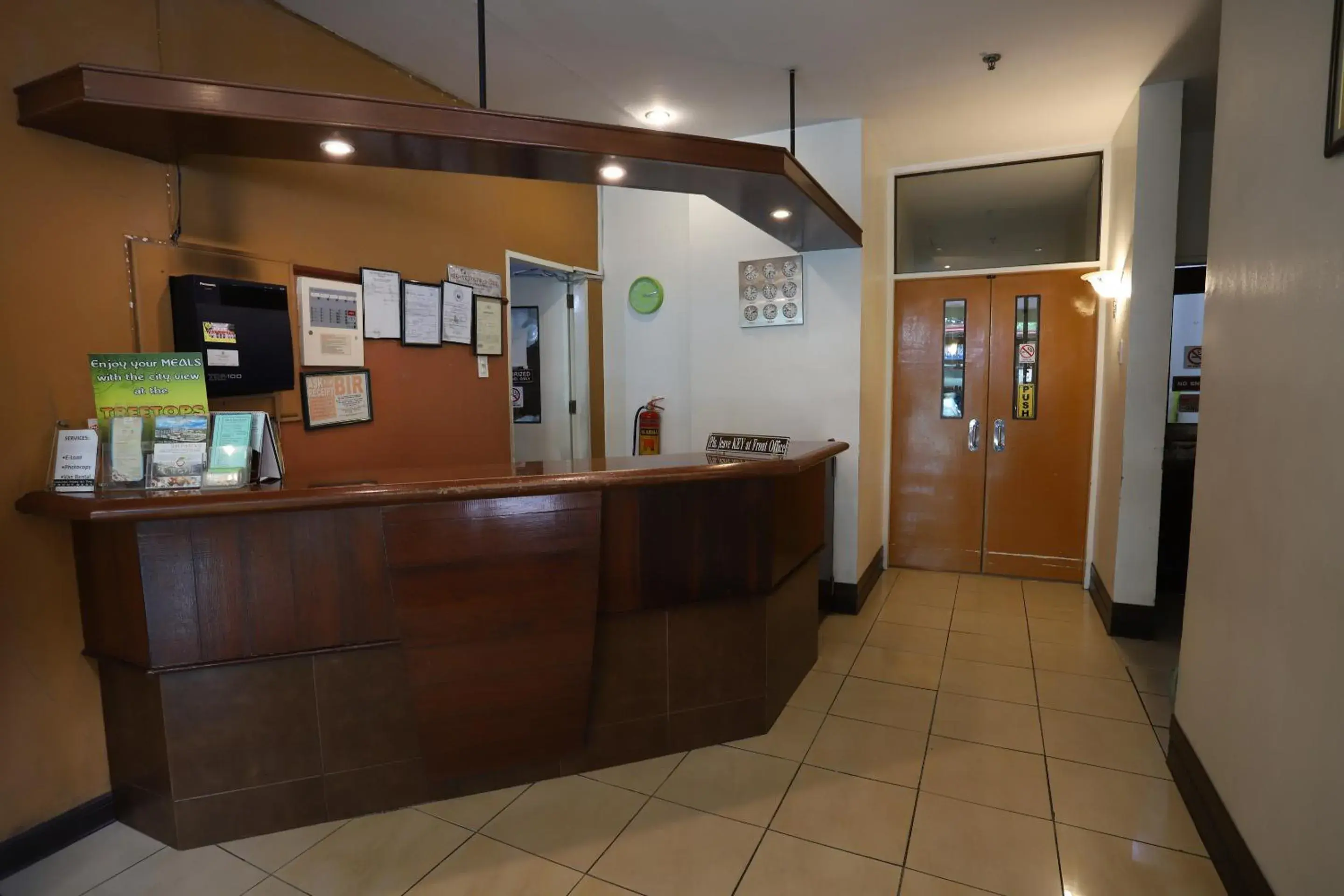 Lobby or reception, Lobby/Reception in OYO 210 Apple Tree Suites