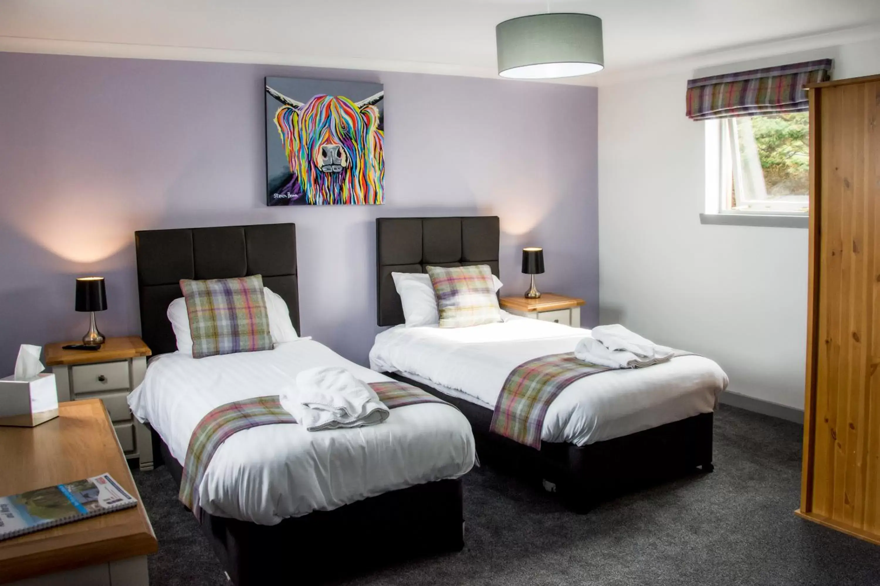 Twin Room with Private Bathroom in The Knowes Hotel & Restaurant Twin Room with Private Bathroom in The Knowes Hotel & Restaurant