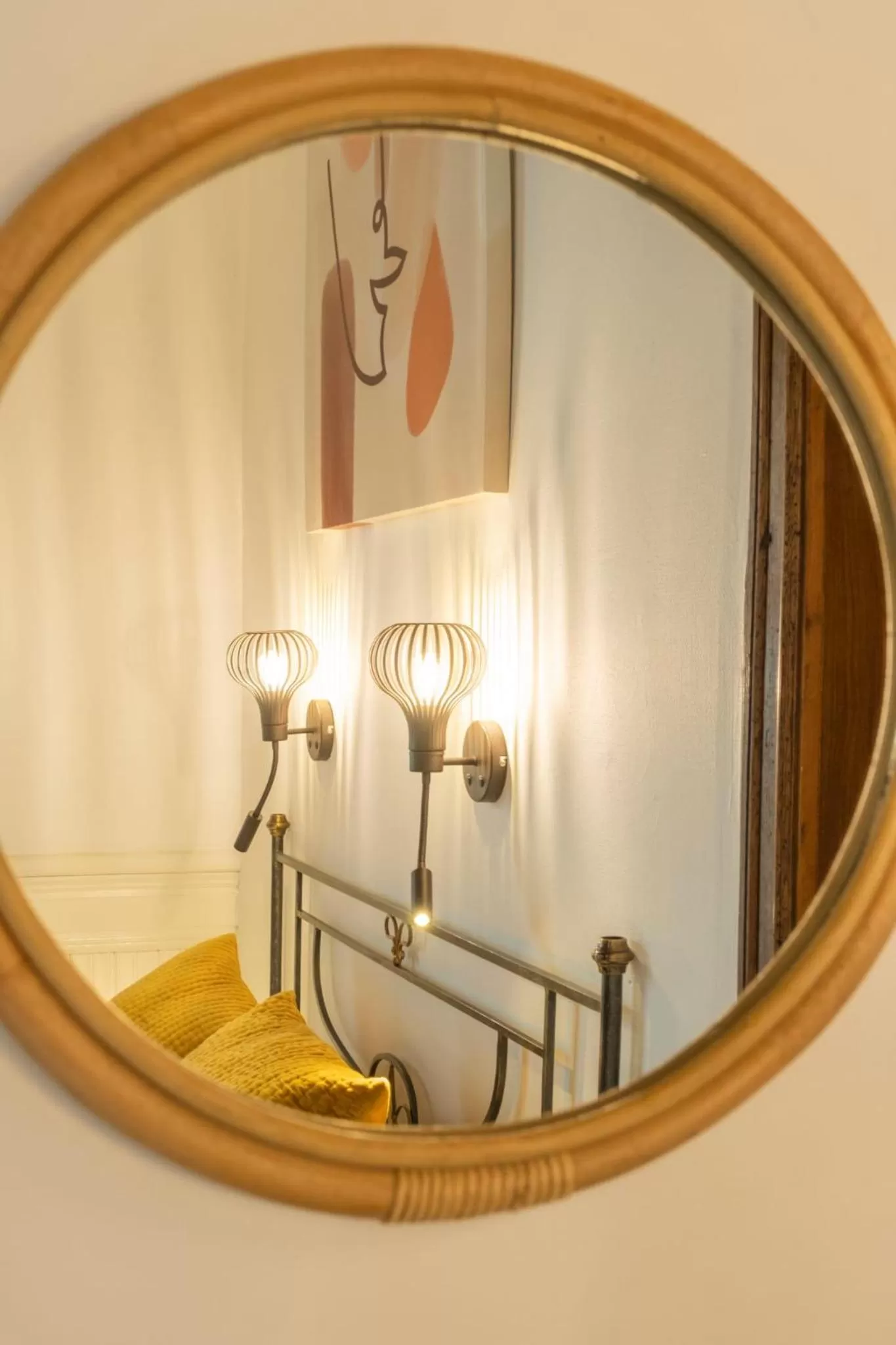 Bed in Canalview Hotel Ter Reien