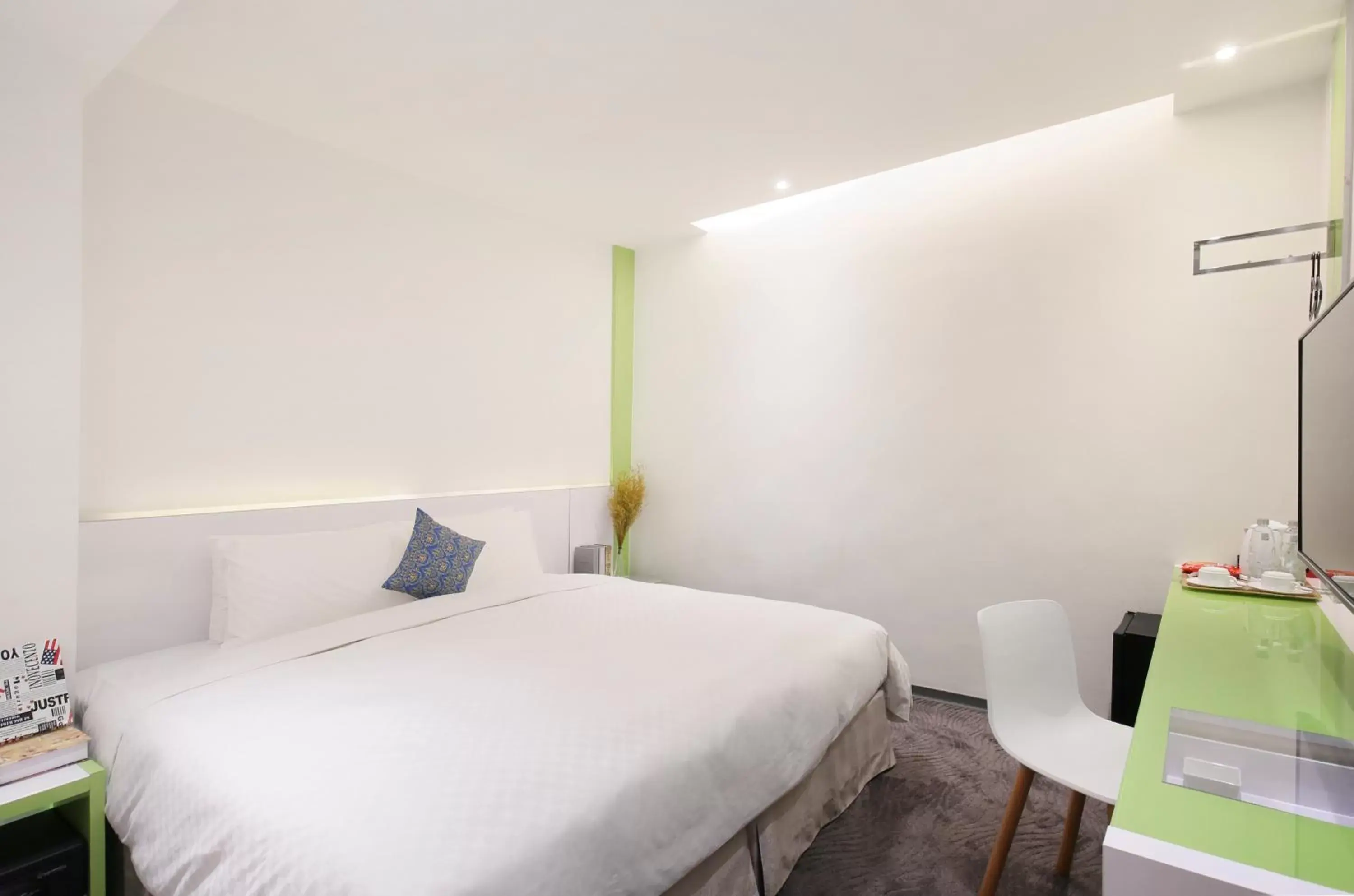 Photo of the whole room, Bed in CityInn Hotel Plus - Taichung Station Branch