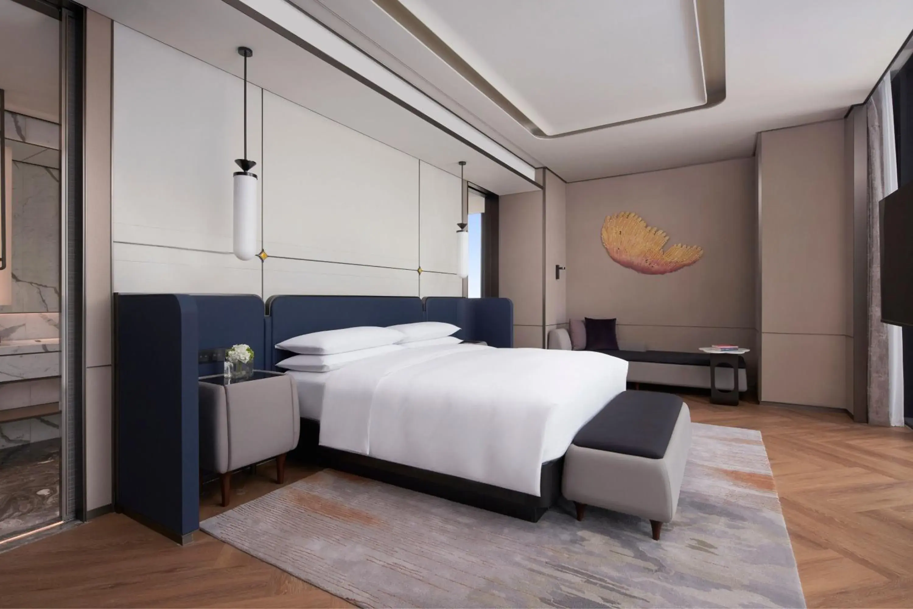 Bedroom, Bed in Tianjin Marriott Hotel National Convention and Exhibition Center