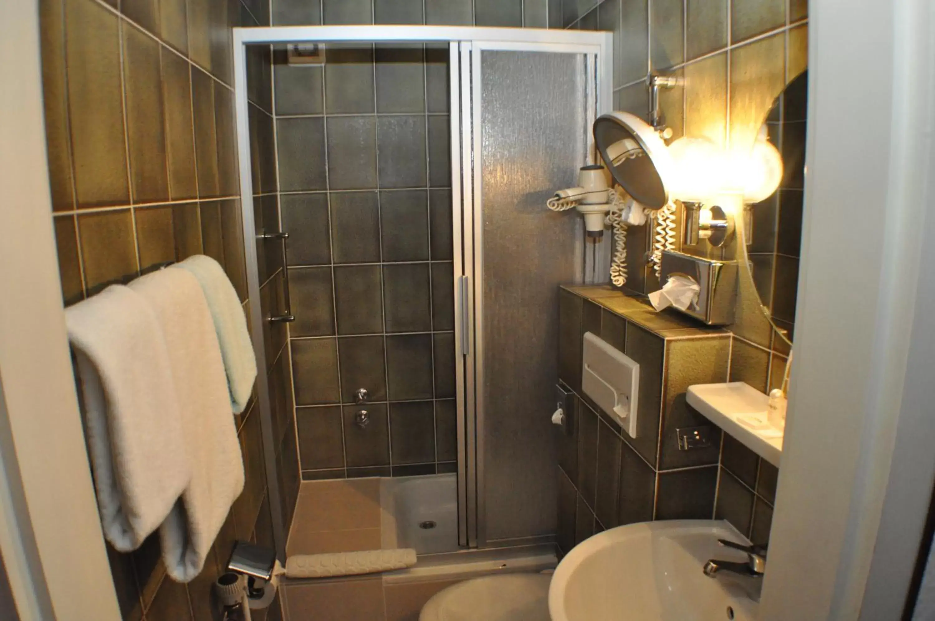 Shower, Bathroom in Kurhotel Wiedenmann