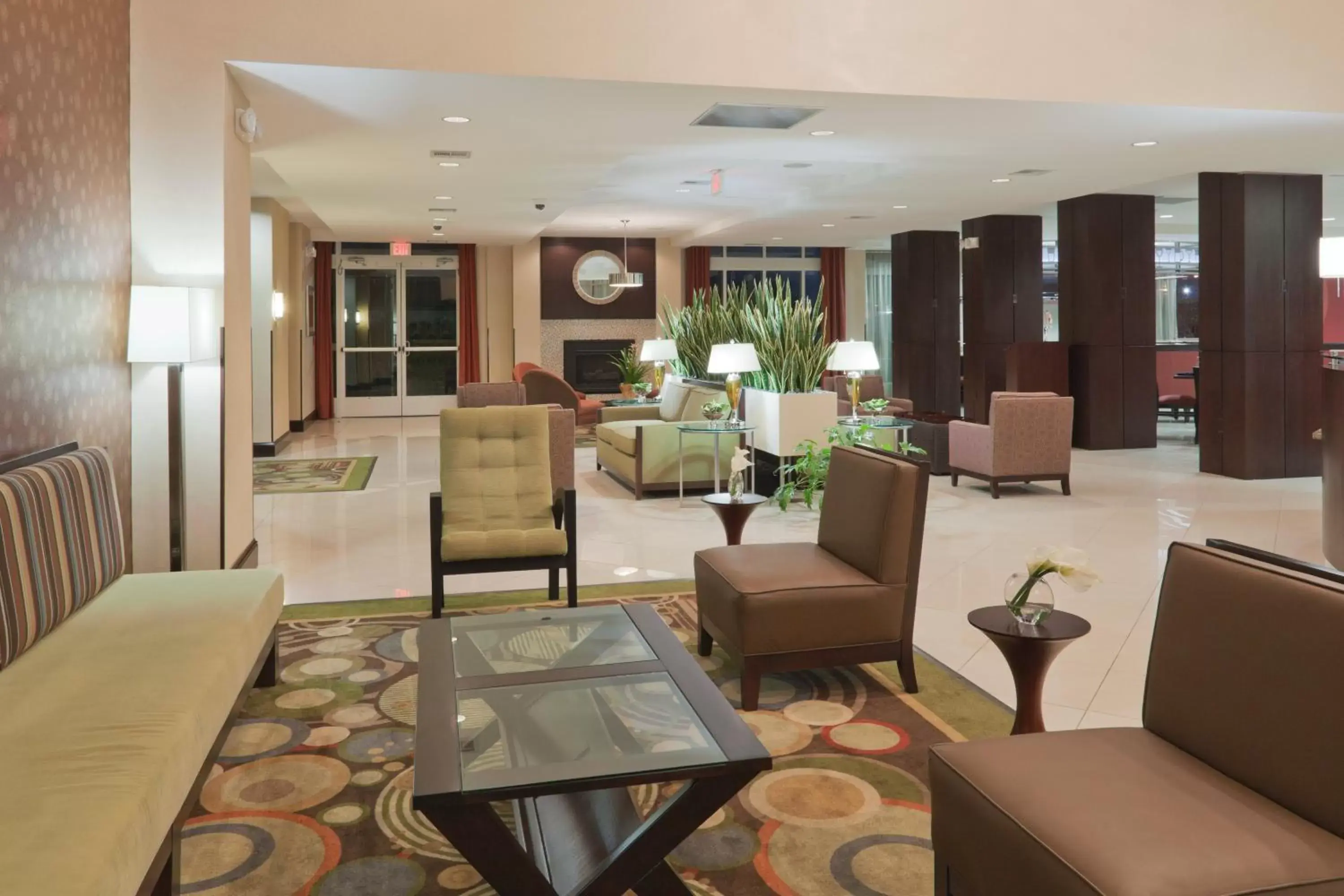 Property building, Lobby/Reception in Holiday Inn Meridian East I 59 / I 20