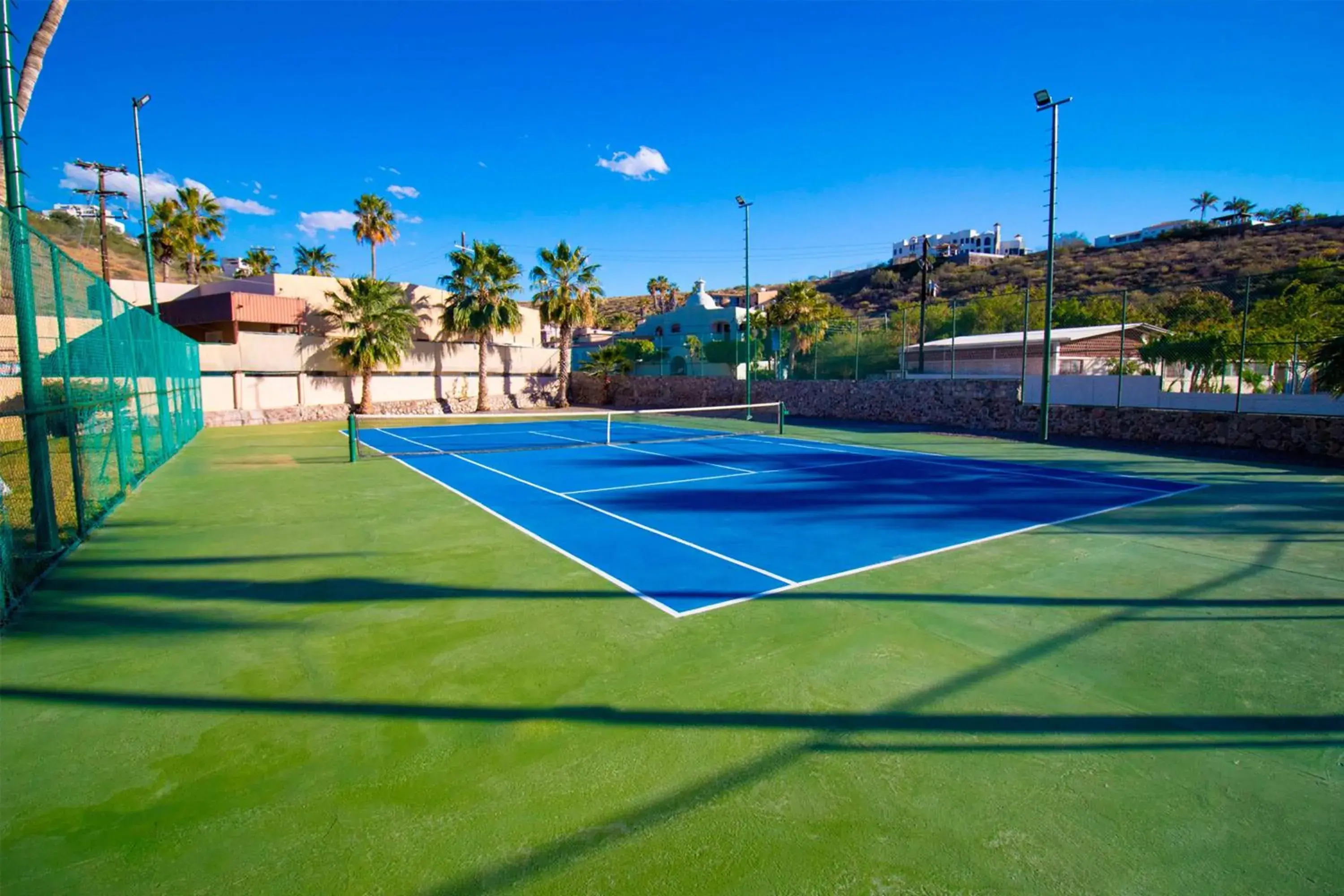 Tennis court, Tennis/Squash in Araiza Palmira Hotel y Centro de Convenciones