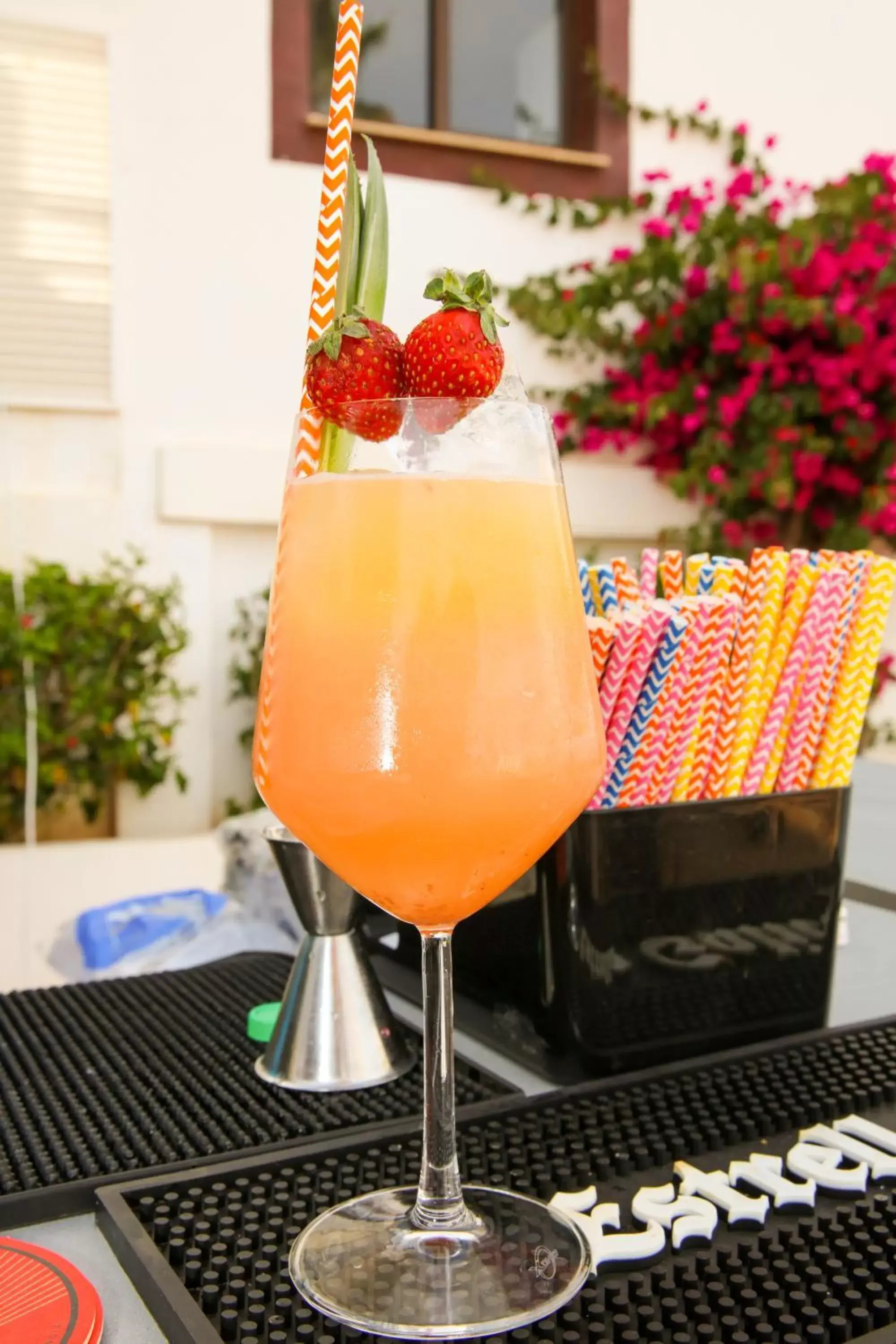 Drinks in Nuramar Resort & Villas